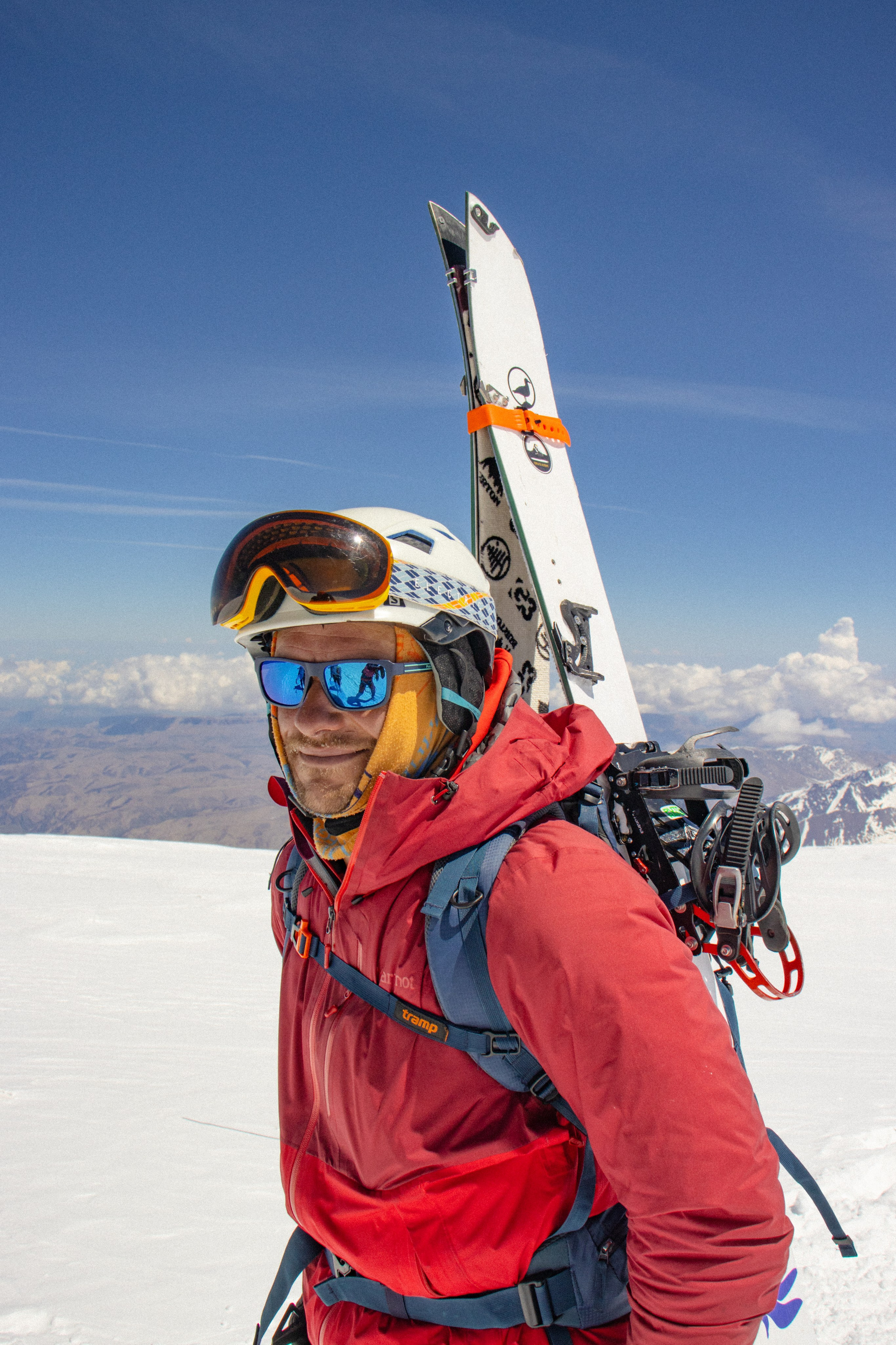 Скайранинг. Фотограф на трекинг и восхождение Эльбрус, Приэльбрусье. Елизавета Бобок