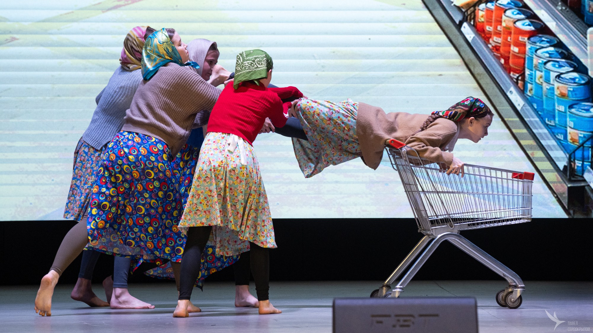 Сольный концерт хореографического ансамбля Аллегро «Сквозь тернии к звездам». Репортажный фотограф в Казани Павел Серпокрылов