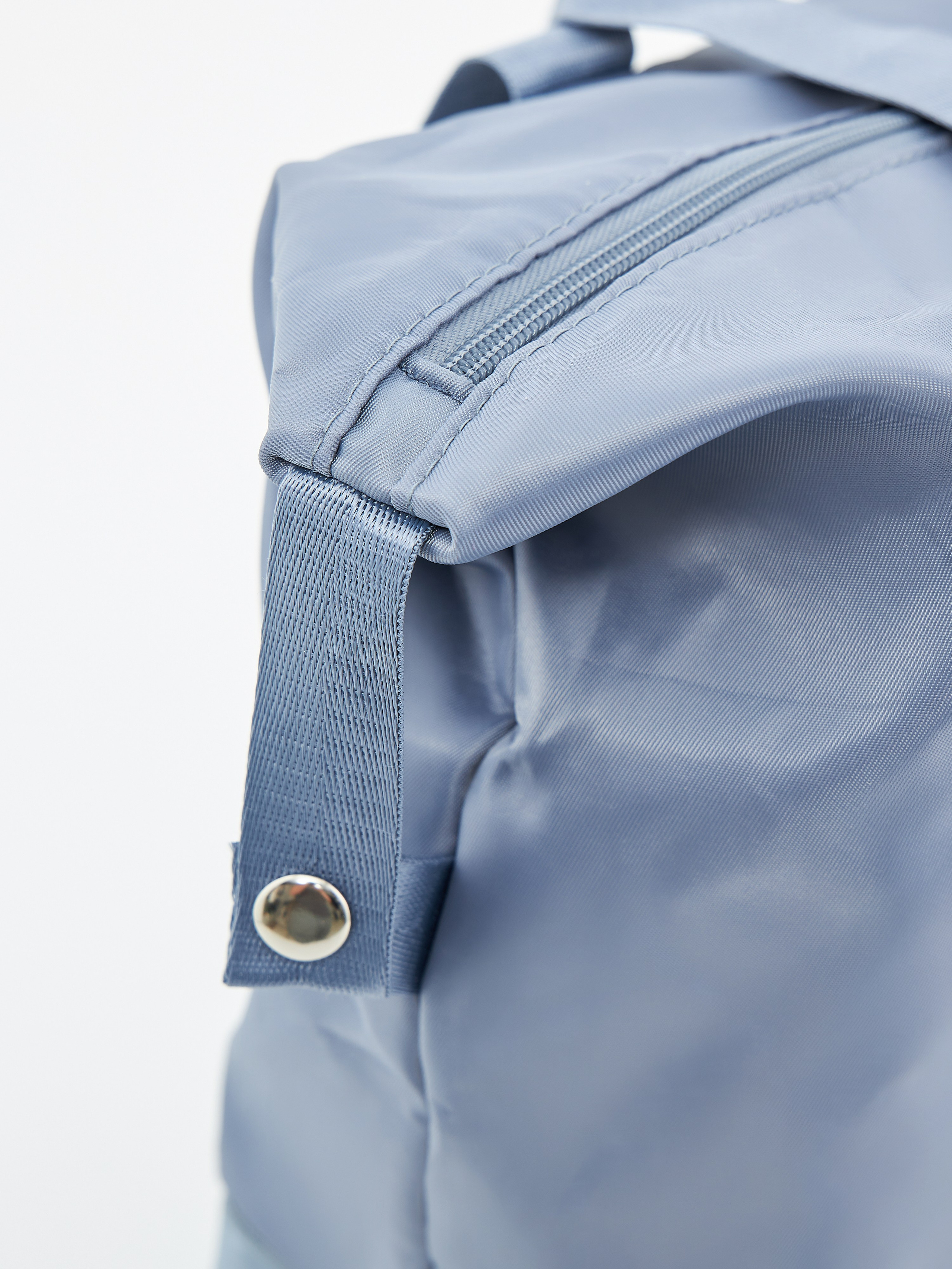 Фотосъемка сумок для маркетплейсов. Алексей Темнов — фотограф в Пятигорске