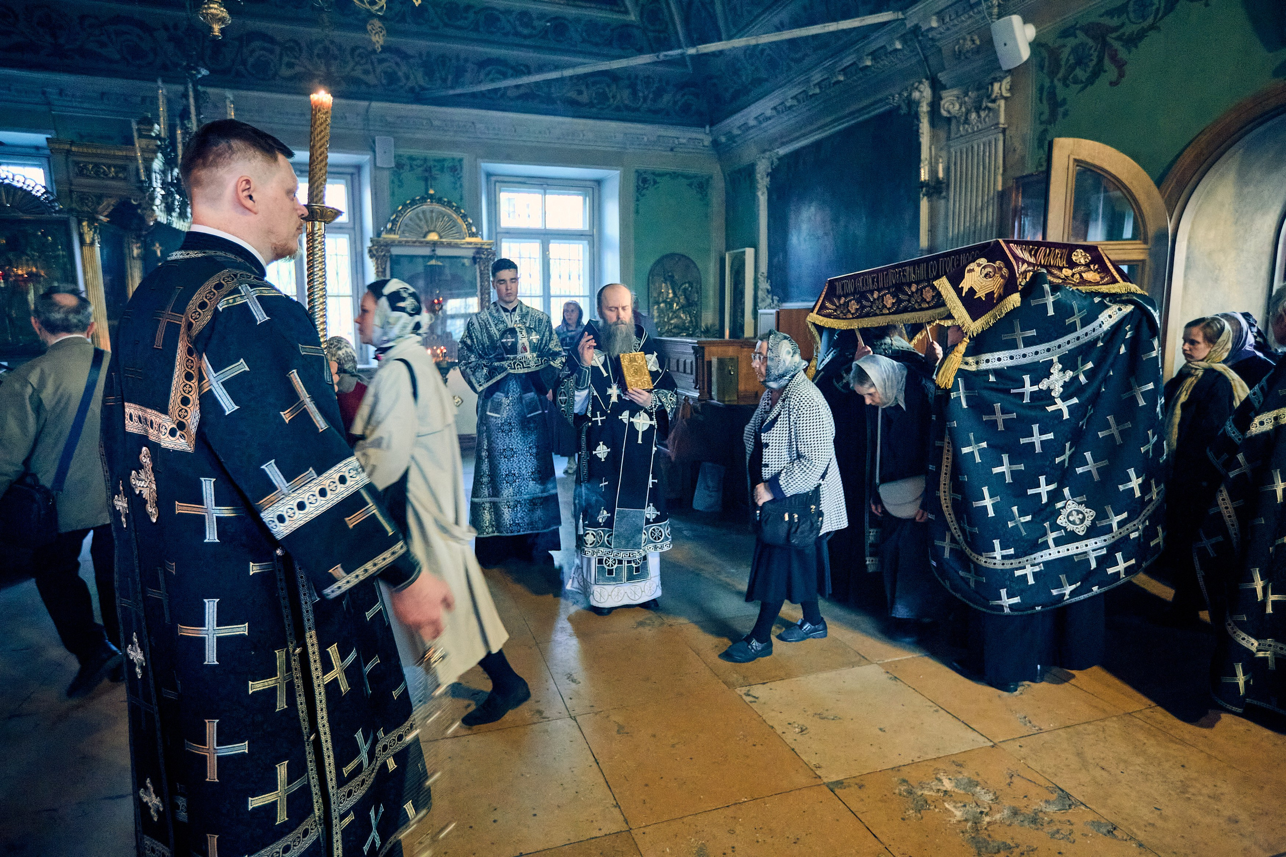 Утреня. Погребение Спасителя. DMITRY MOISEENKO — фотограф, художник, топ-стилист