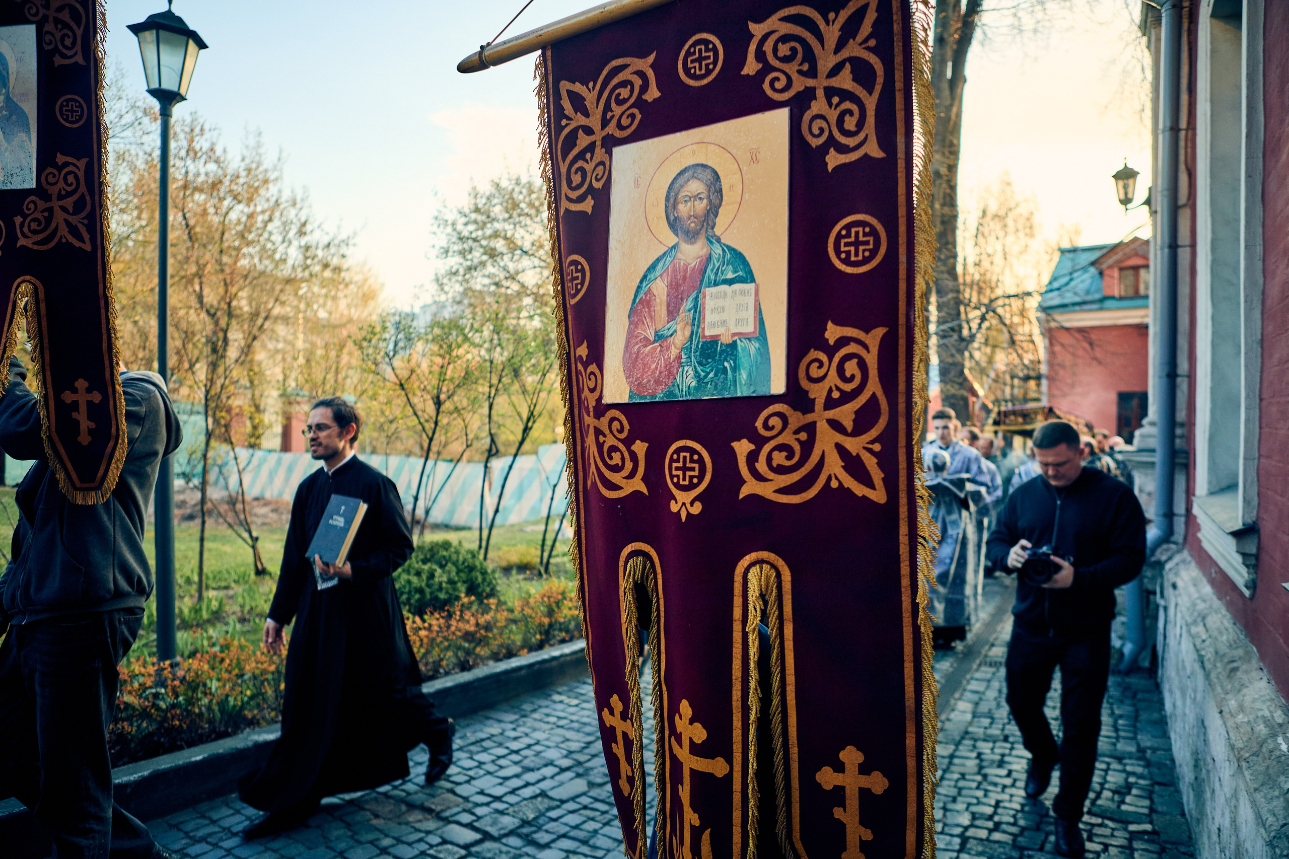 Утреня. Погребение Спасителя. DMITRY MOISEENKO — фотограф, художник, топ-стилист