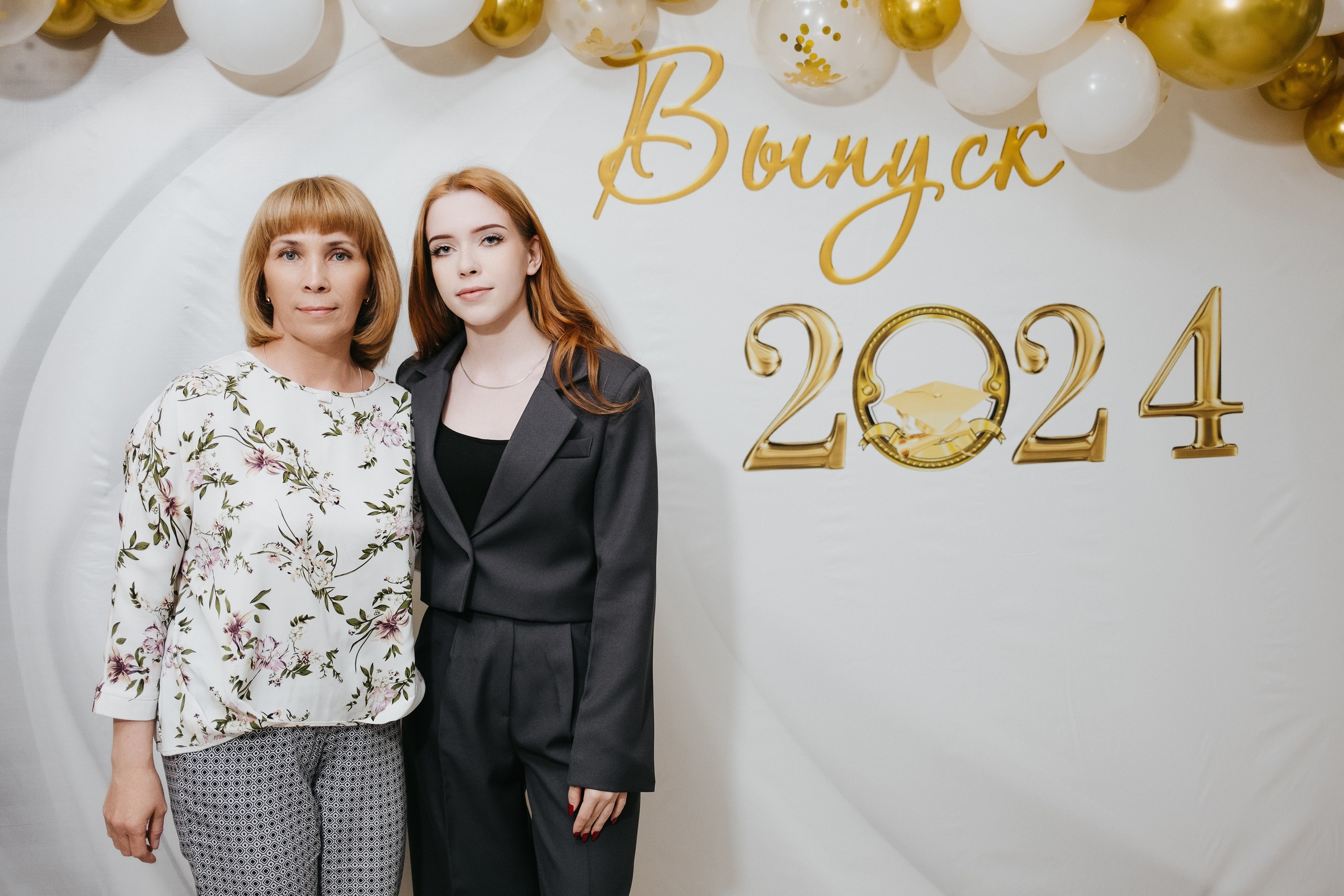 Выпускной 11 класс школы № 30. Свадебный и репортажной фотограф Денис Ожигин в Краснодаре и Краснодарском крае