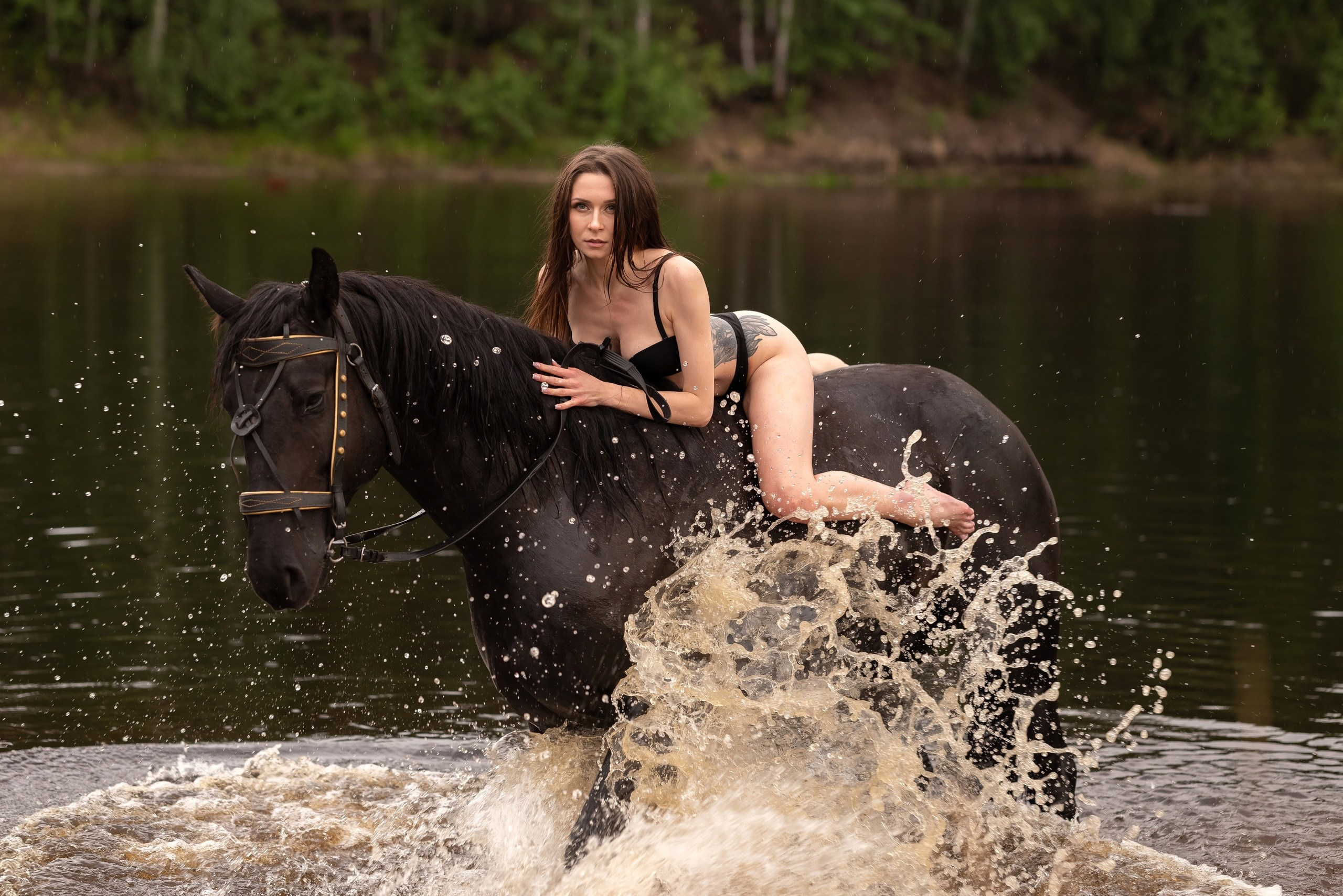 Елена. Конная прогулка. Фотограф в Тюмени Голышева Елена