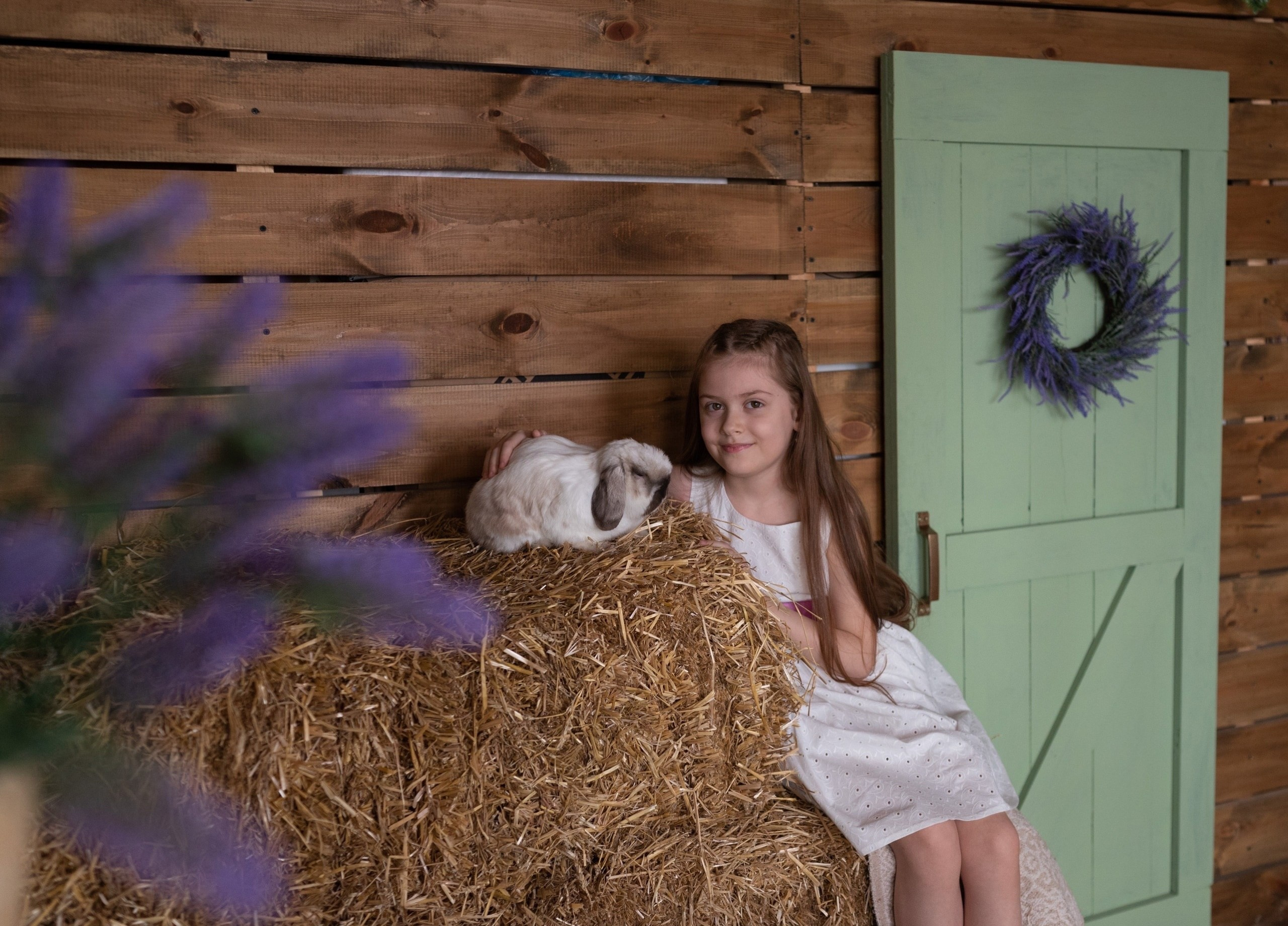 Кролик «Бублик» и цыплята. Фотограф в Тюмени Голышева Елена