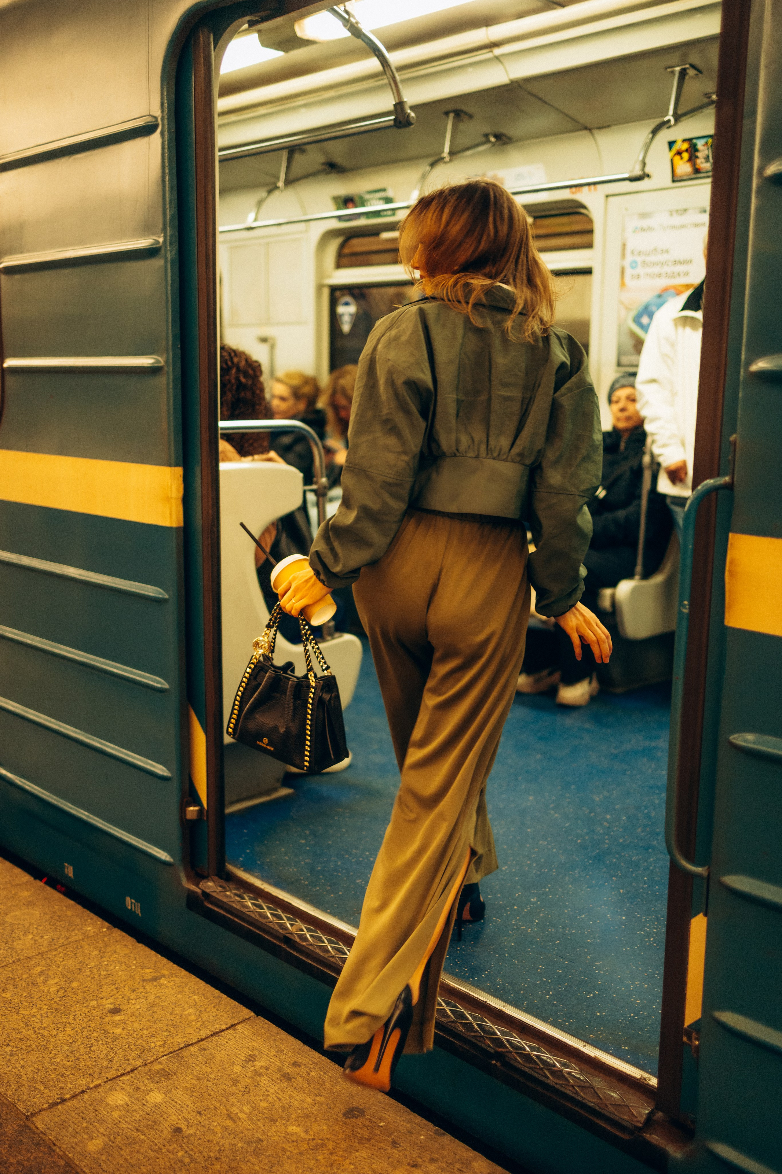 В метро. Фотограф в Санкт-Петербурге Светлана Арестова