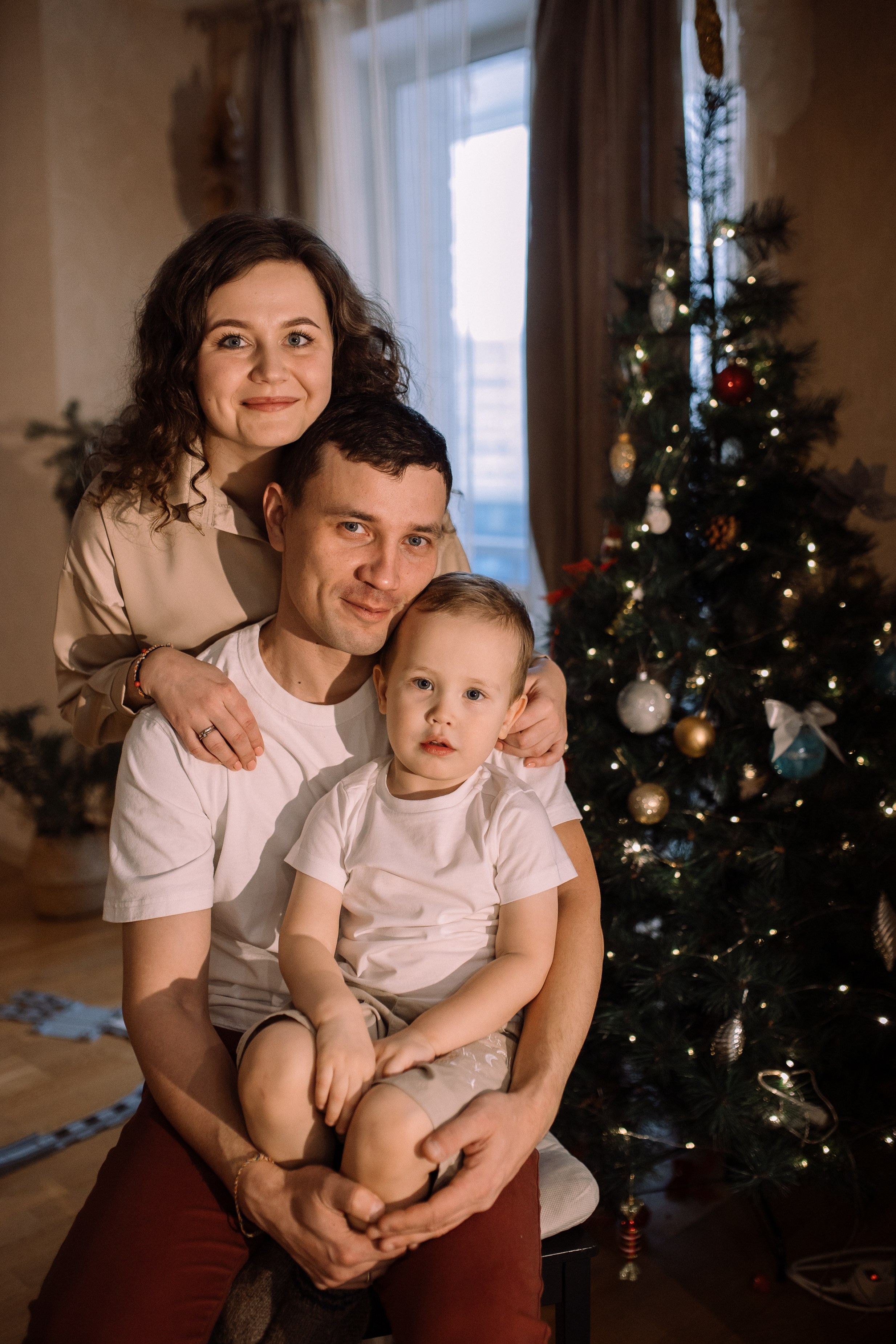 Мария с семьей. Семейный фотограф Трусова Евгения в Екатеринбурге