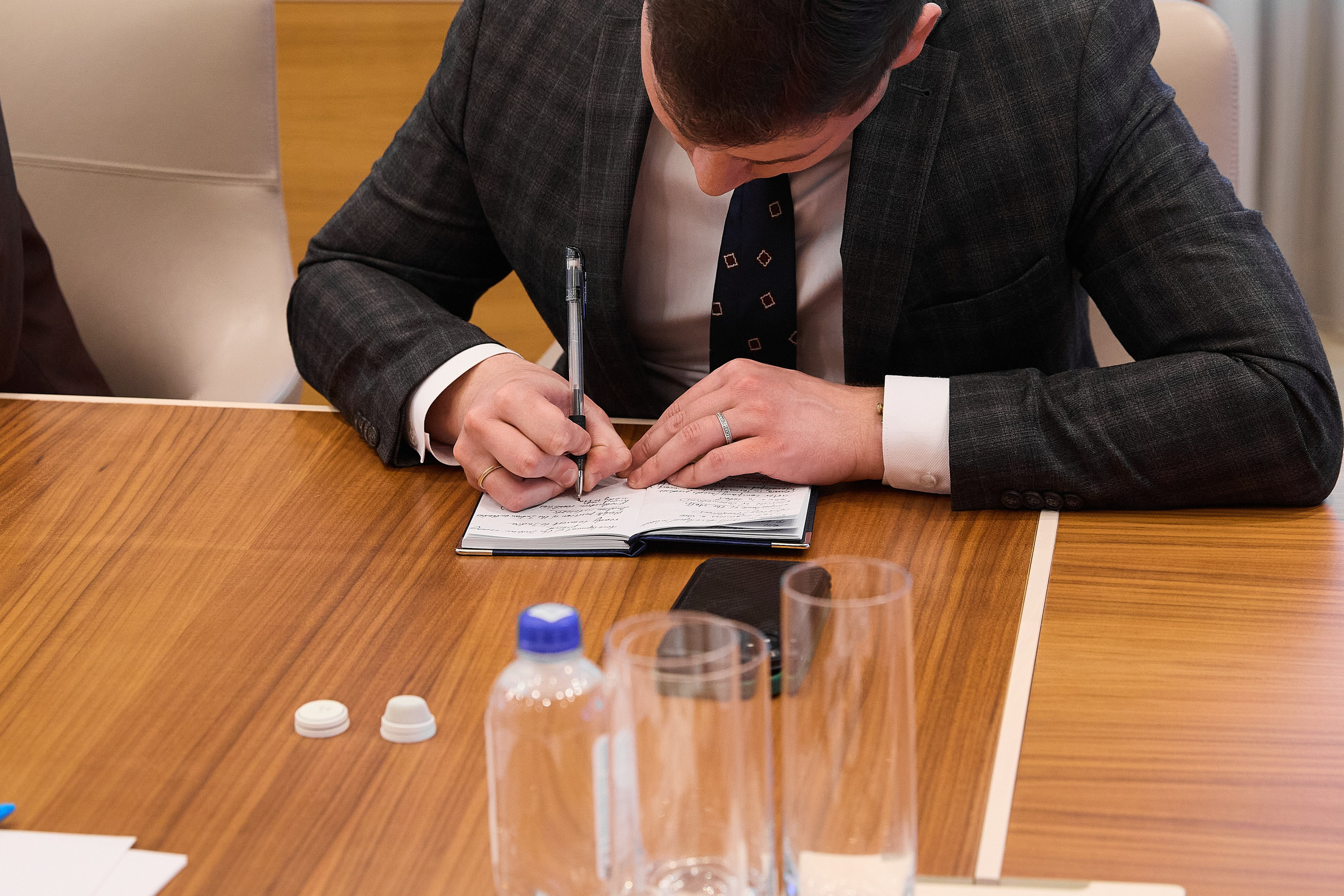 TMX. Святослав Лебедев | Рекламный фотограф — Коммерческая съемка, Арт-дирекшн, AI-интеграция