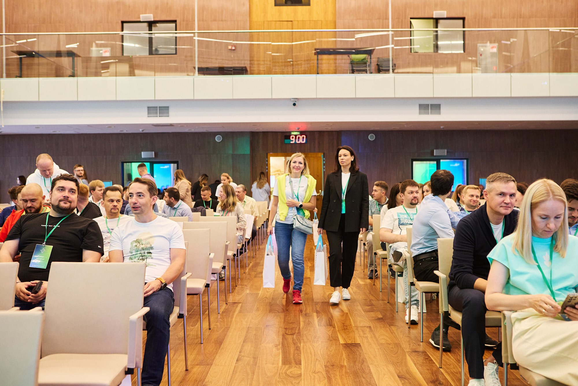 Фотограф на конференции СберУниверситет — репортажная съёмка делового мероприятия. Репортажный фотограф в Москве — Дмитрий Тарасов | Съёмка мероприятий, концертов, корпоративов