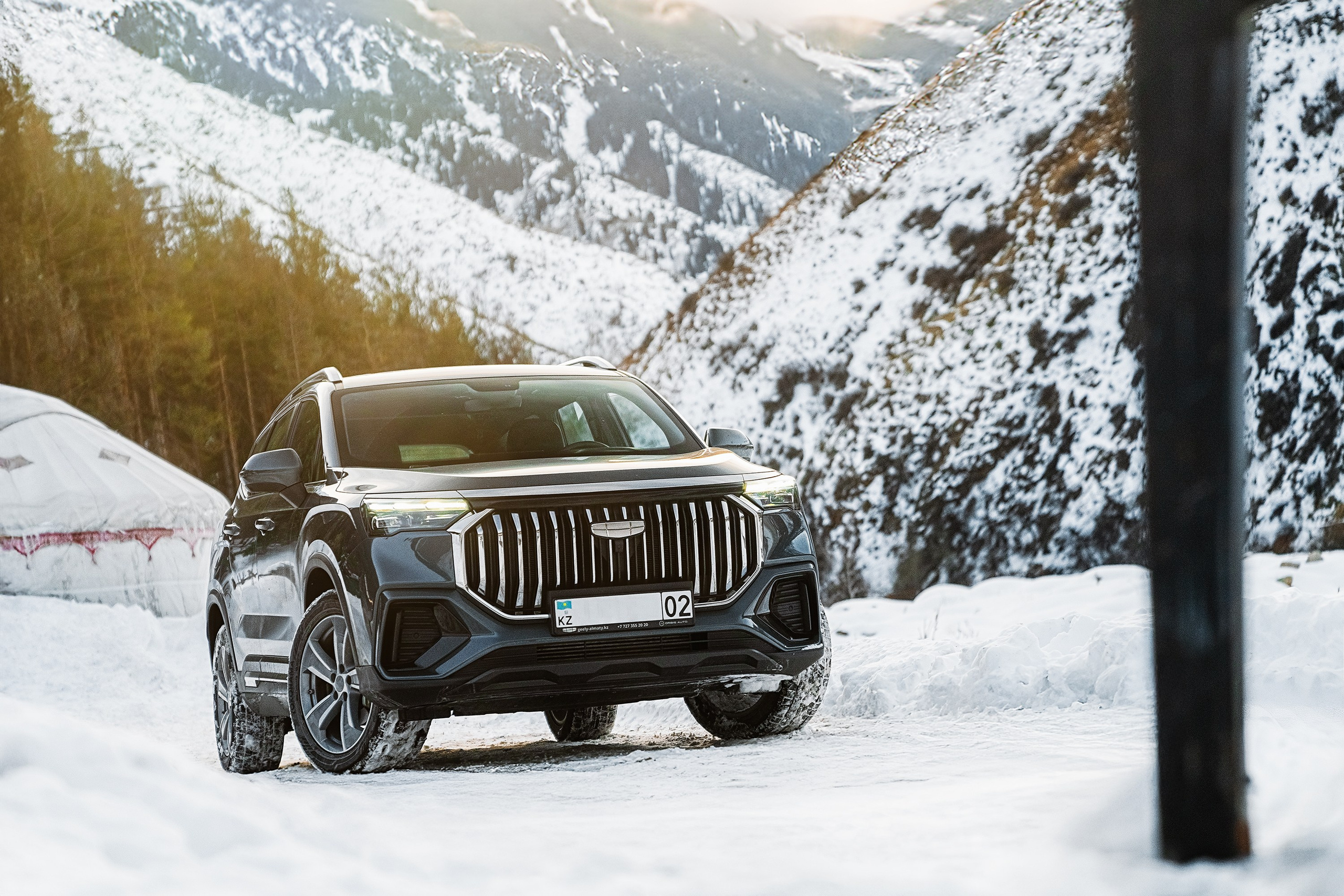 Geely Okavango 2024 (зима). Рекламный и портретный фотограф в Алматы, обучение для фотографов — Равиль Абушаев