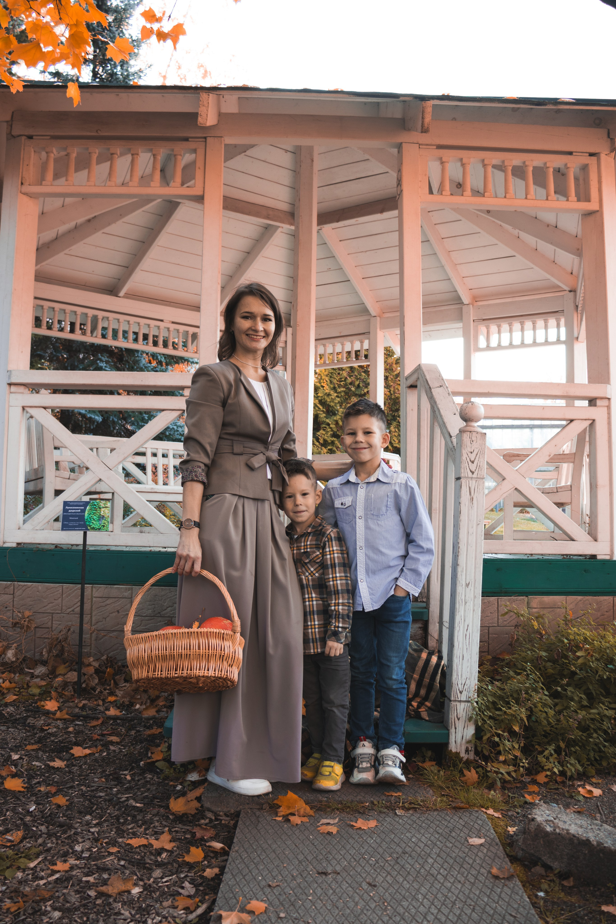 Семейная фотосессия Томск. Семейный фотограф Томск. Семейная фотосъёмка Томск. Фотограф в Томске Дарья Пучкина
