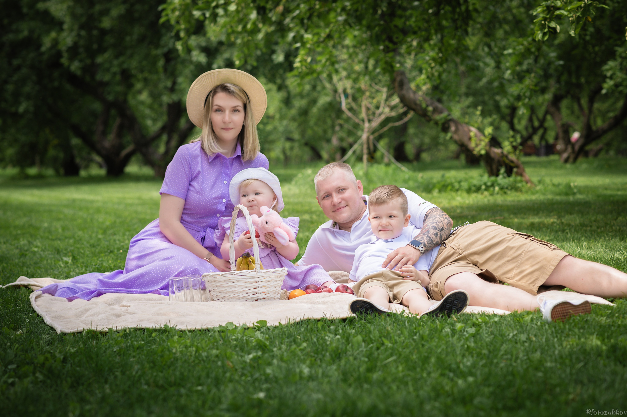 Семейная фотосессия в Москве. Портретный фотограф в Москве Александр Зубков