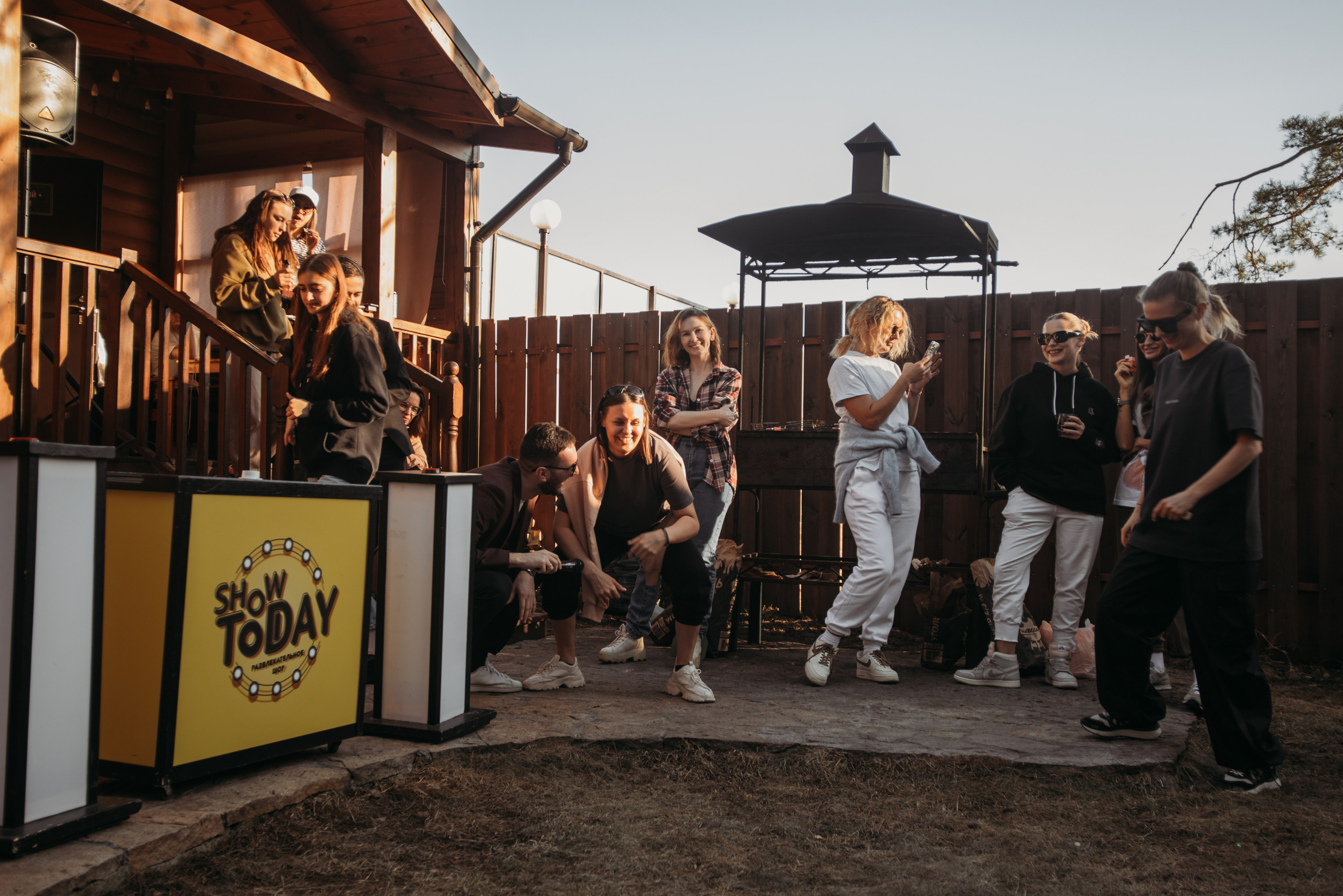 Корпоратив Muza_Arts. Венера Гайн. Репортажный фотограф  Тюмень. Обучение фотографии с 0