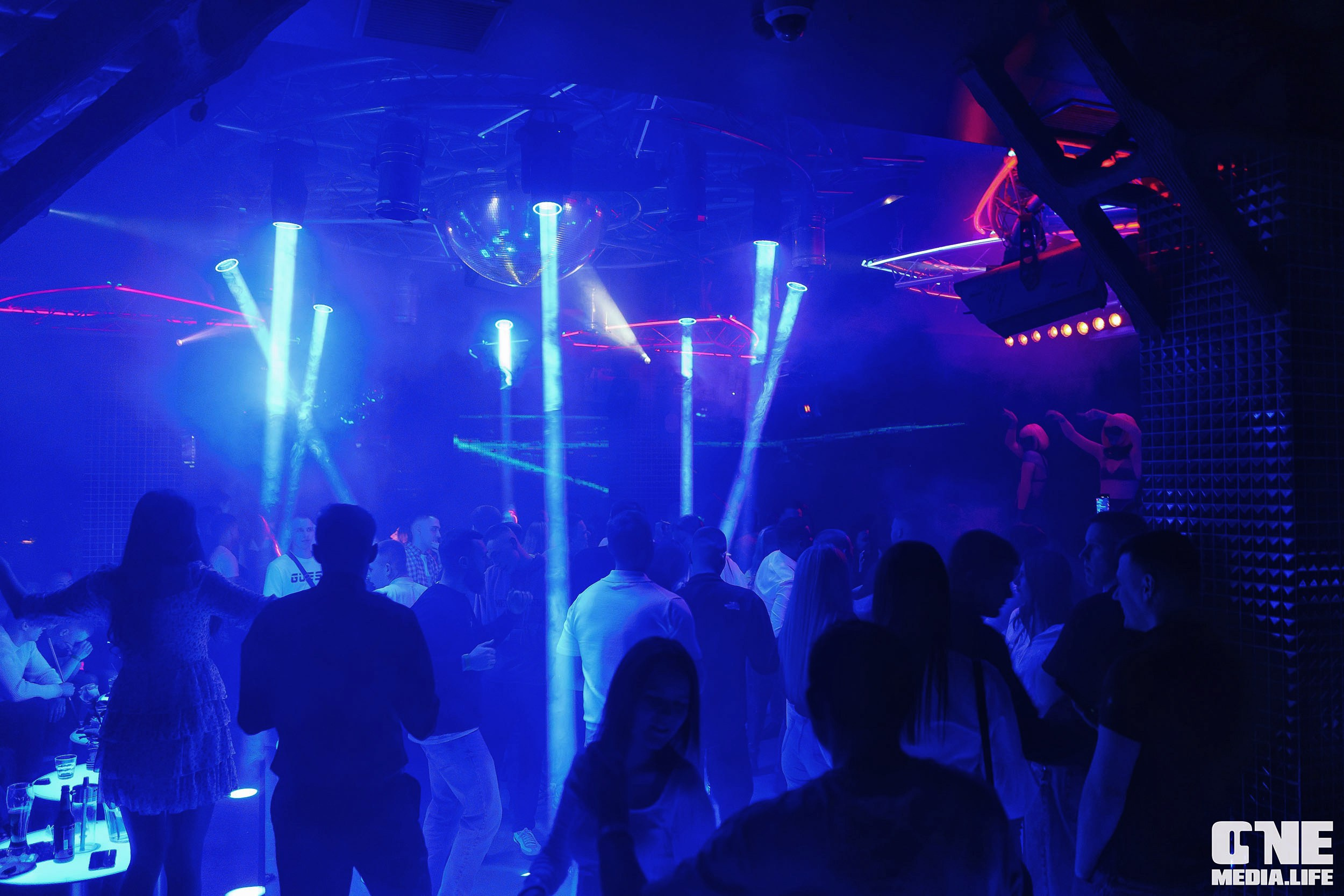 Фоторепортаж из караоке-клуба Эйфория. One Media Life: фоторепортажи, фотоотчеты с мероприятий и заведений