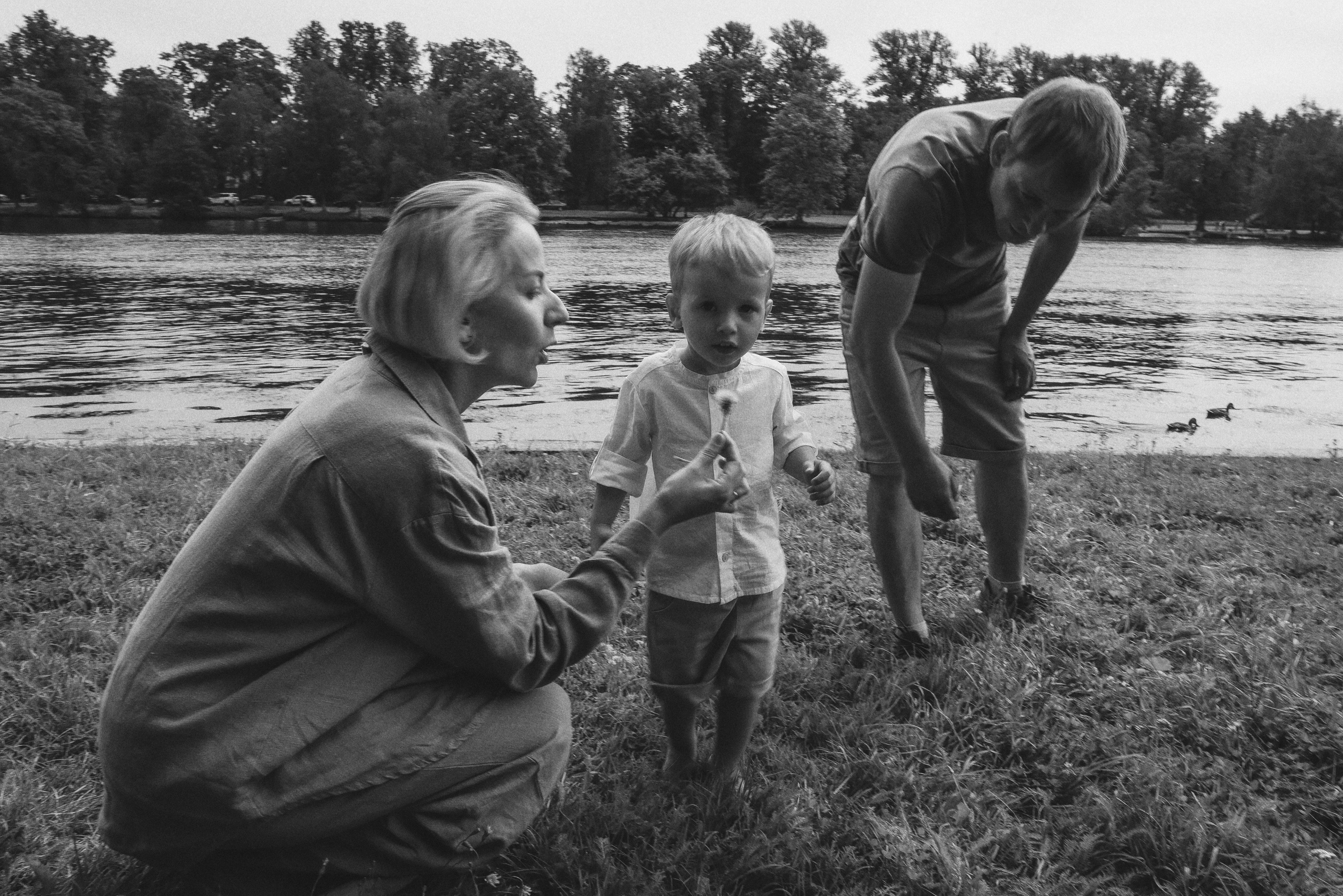 Семейная фотопрогулка парке. Елена Павел и Лев. Семейный и свадебный фотограф в Санкт-Петербурге Яна