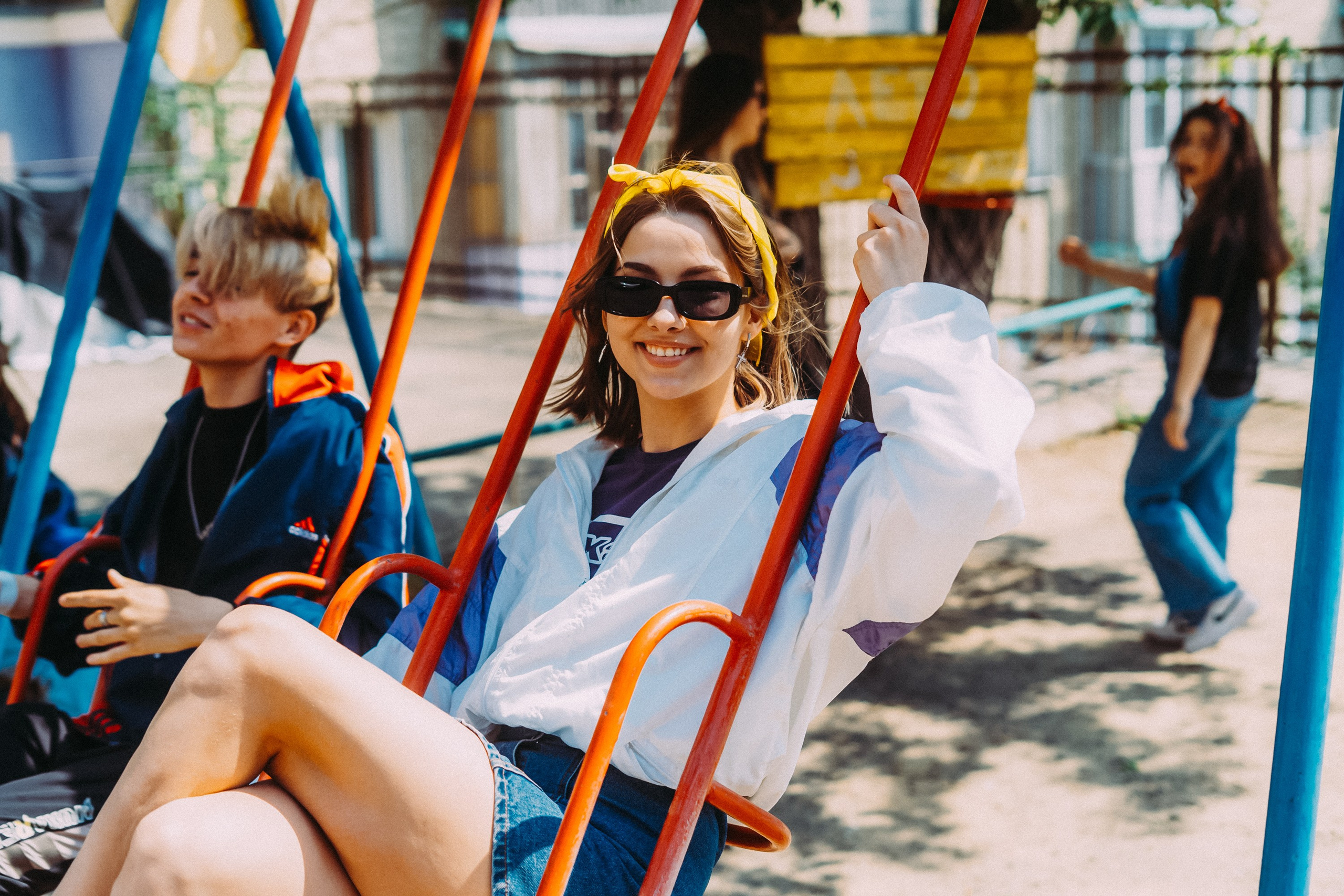 Фотосессия для школьников в стиле 90х. Фотографы Харины Иван и Светлана Красноярск