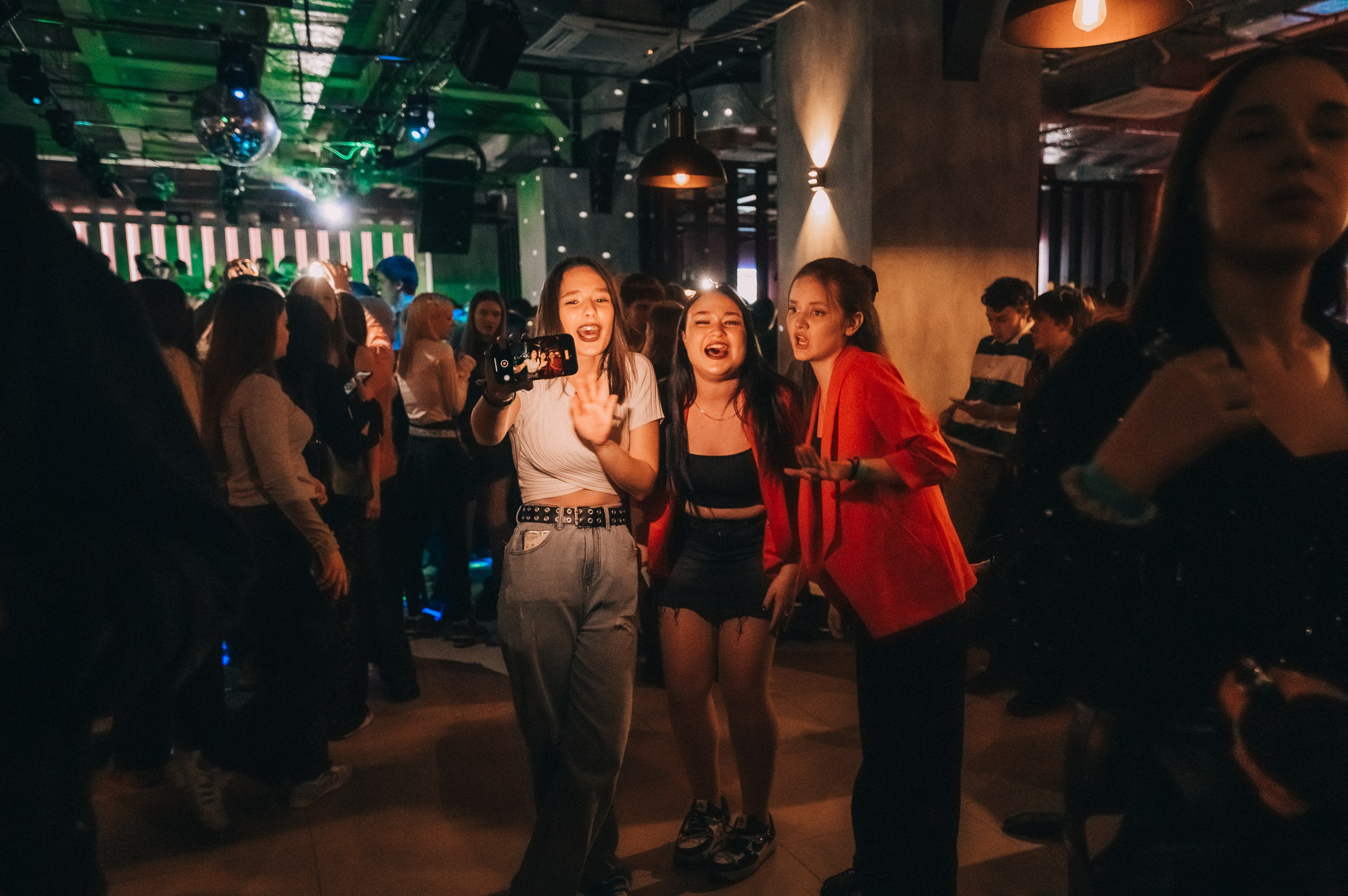 8 MARCH WOMENS DAY PARTY. Фотограф в Кемерово Владислав Шульц