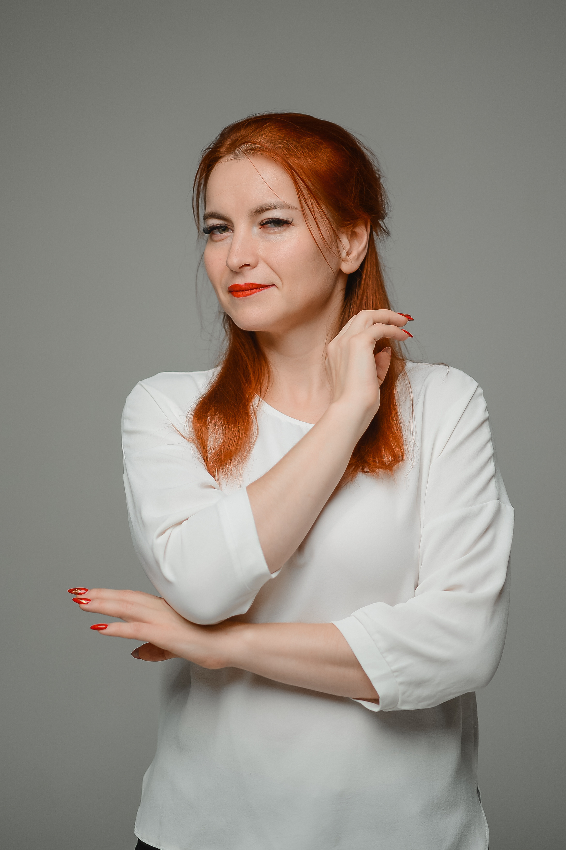 Дружный коллектив в студии. Thephoto-russia.ru