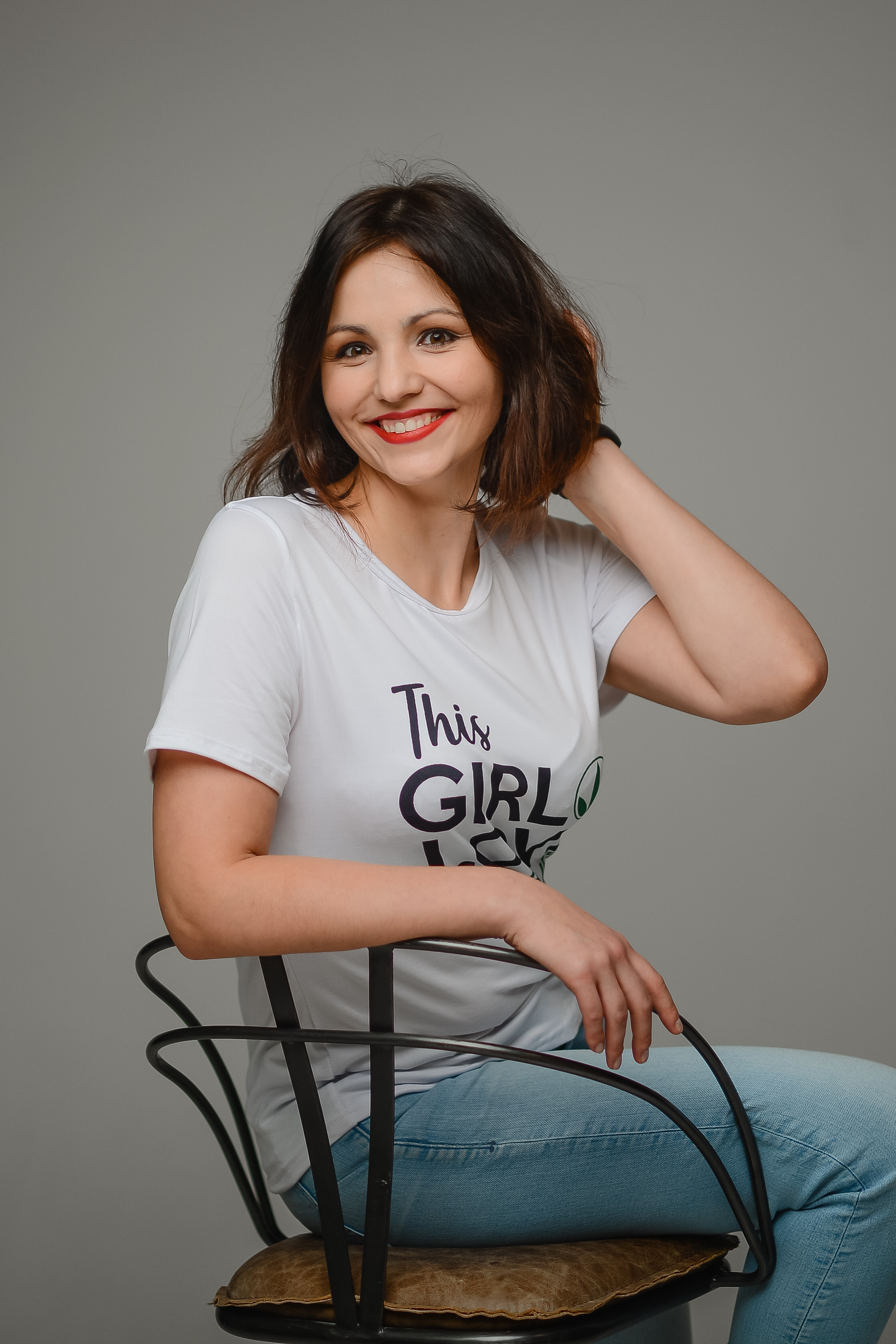 Дружный коллектив в студии. Thephoto-russia.ru