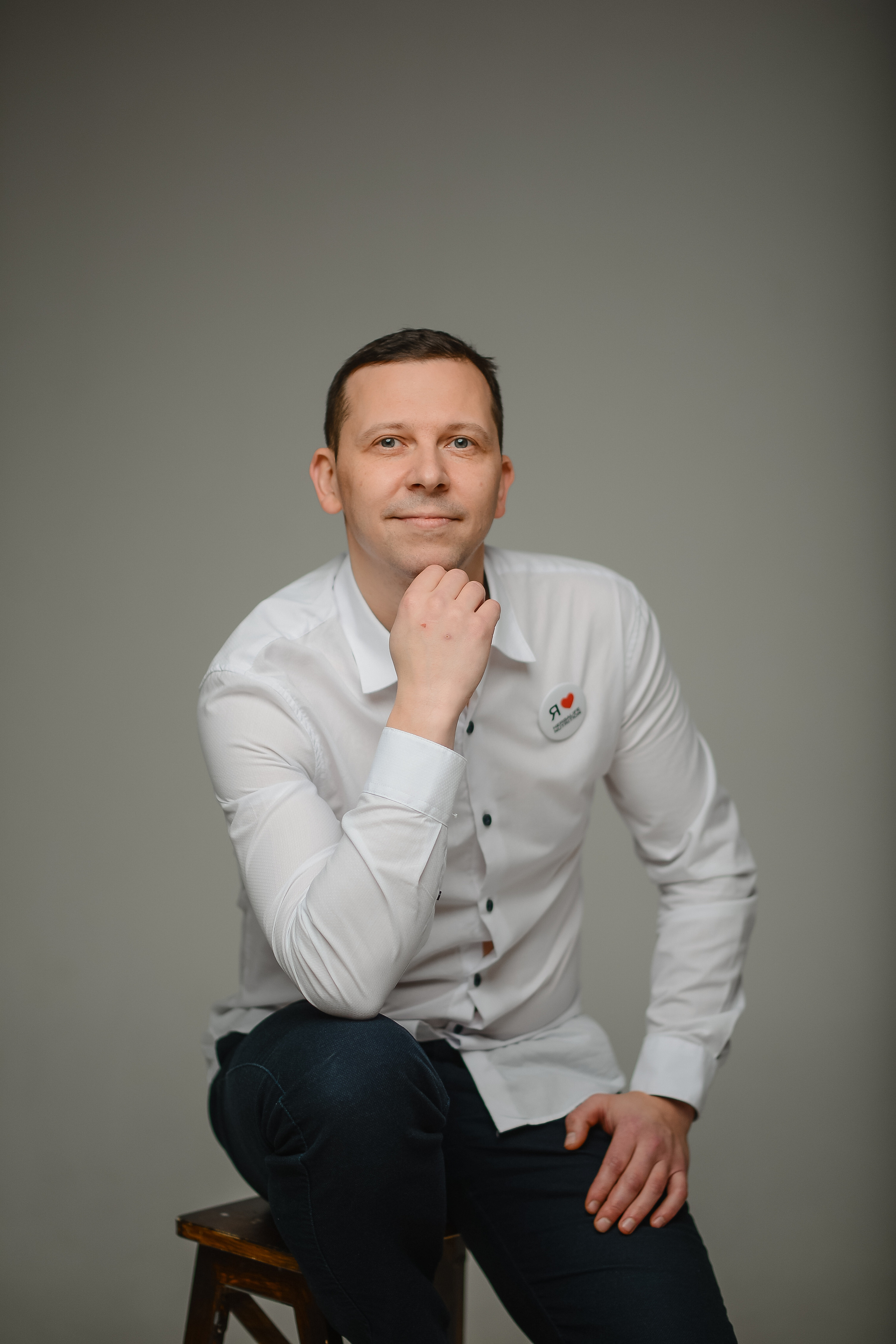 Дружный коллектив в студии. Thephoto-russia.ru