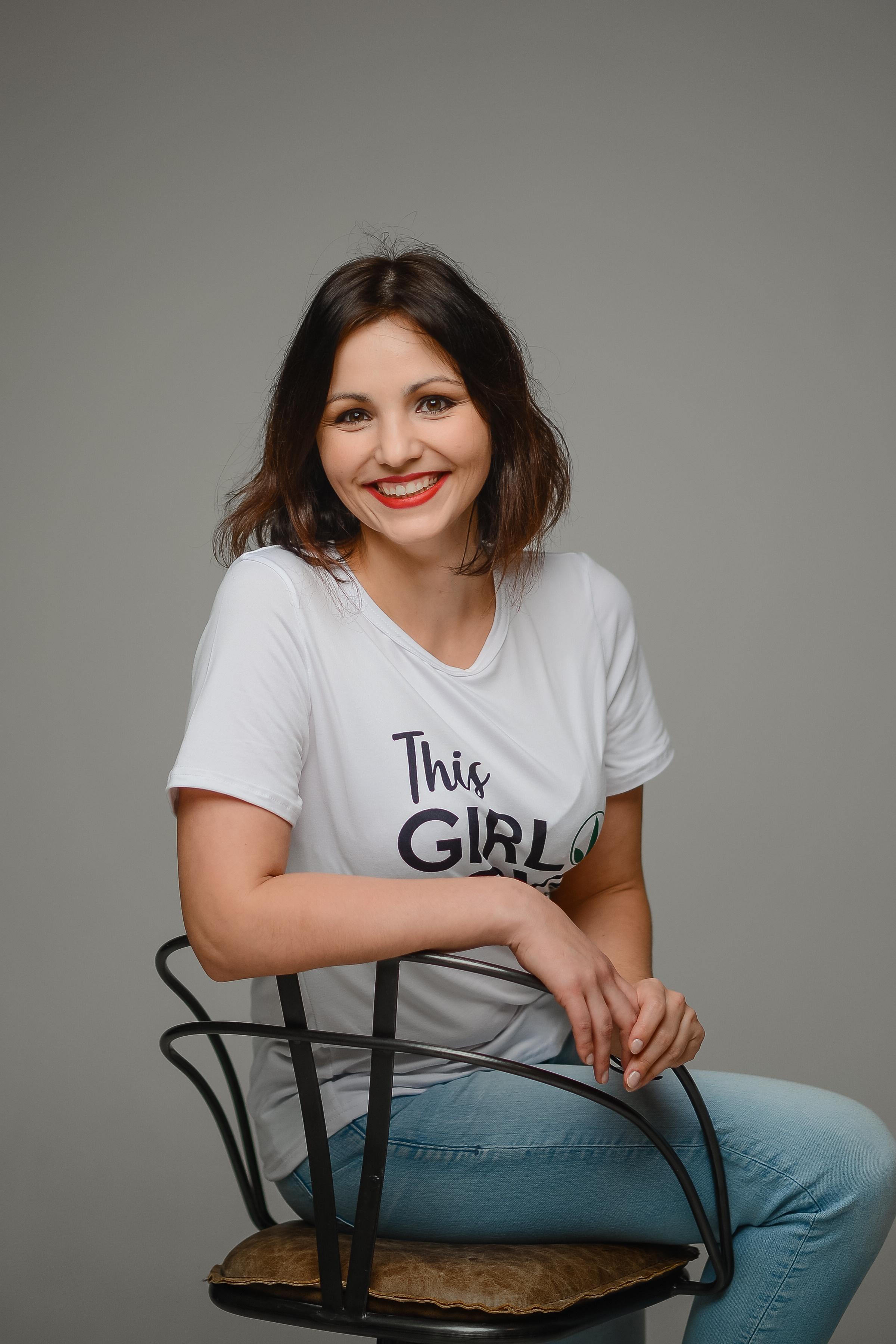 Дружный коллектив в студии. Thephoto-russia.ru