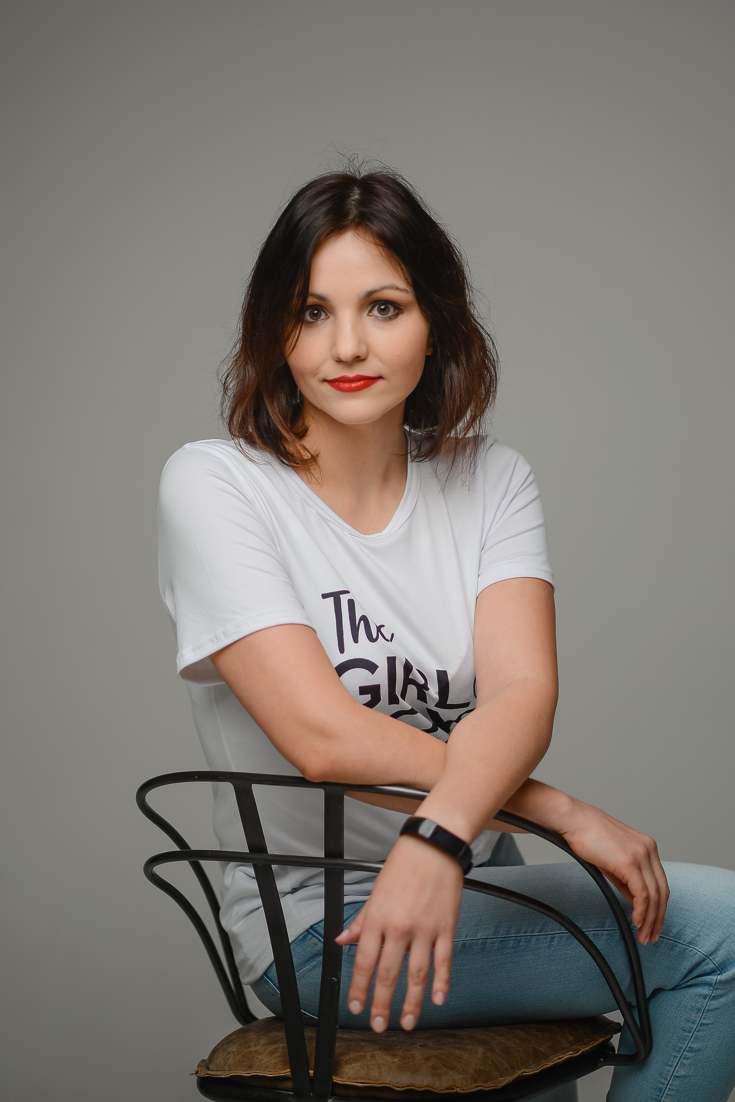 Дружный коллектив в студии. Thephoto-russia.ru