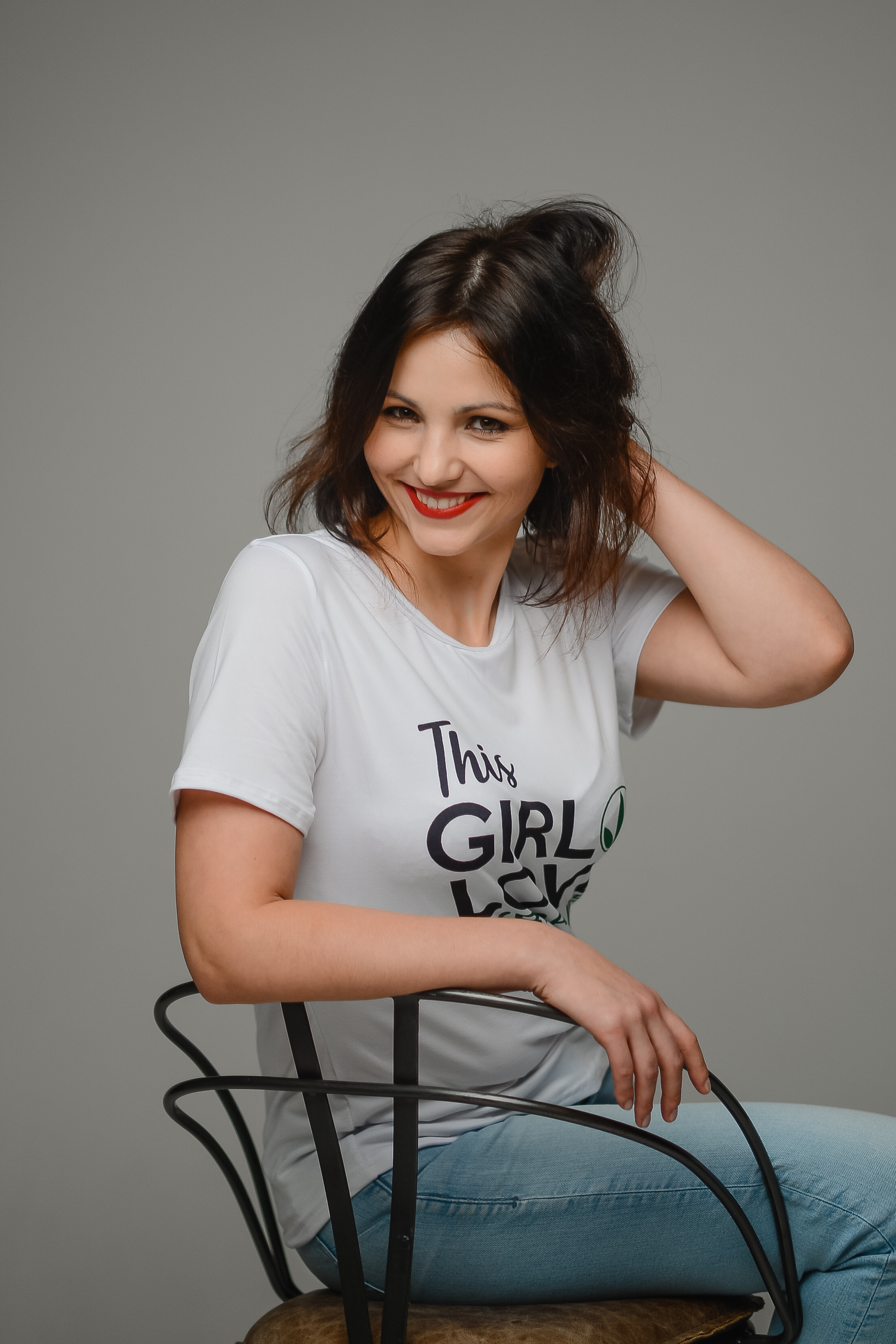 Дружный коллектив в студии. Thephoto-russia.ru