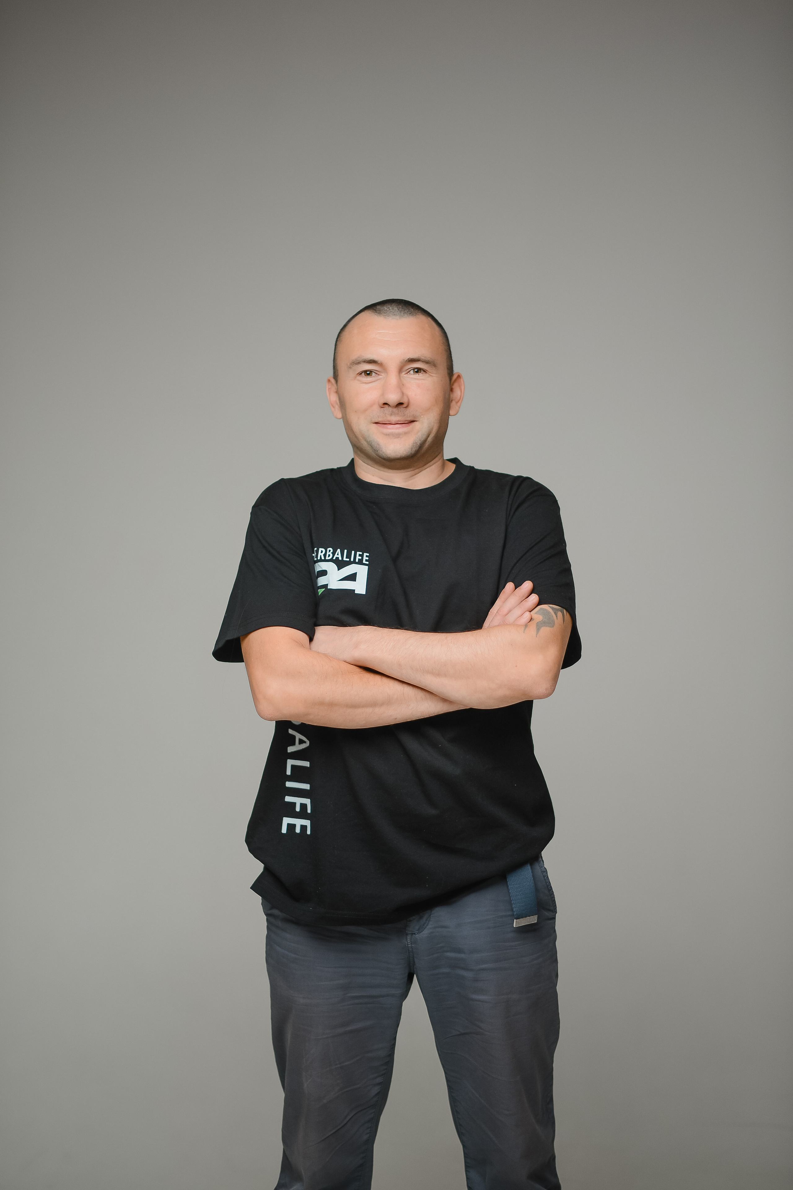 Дружный коллектив в студии. Thephoto-russia.ru