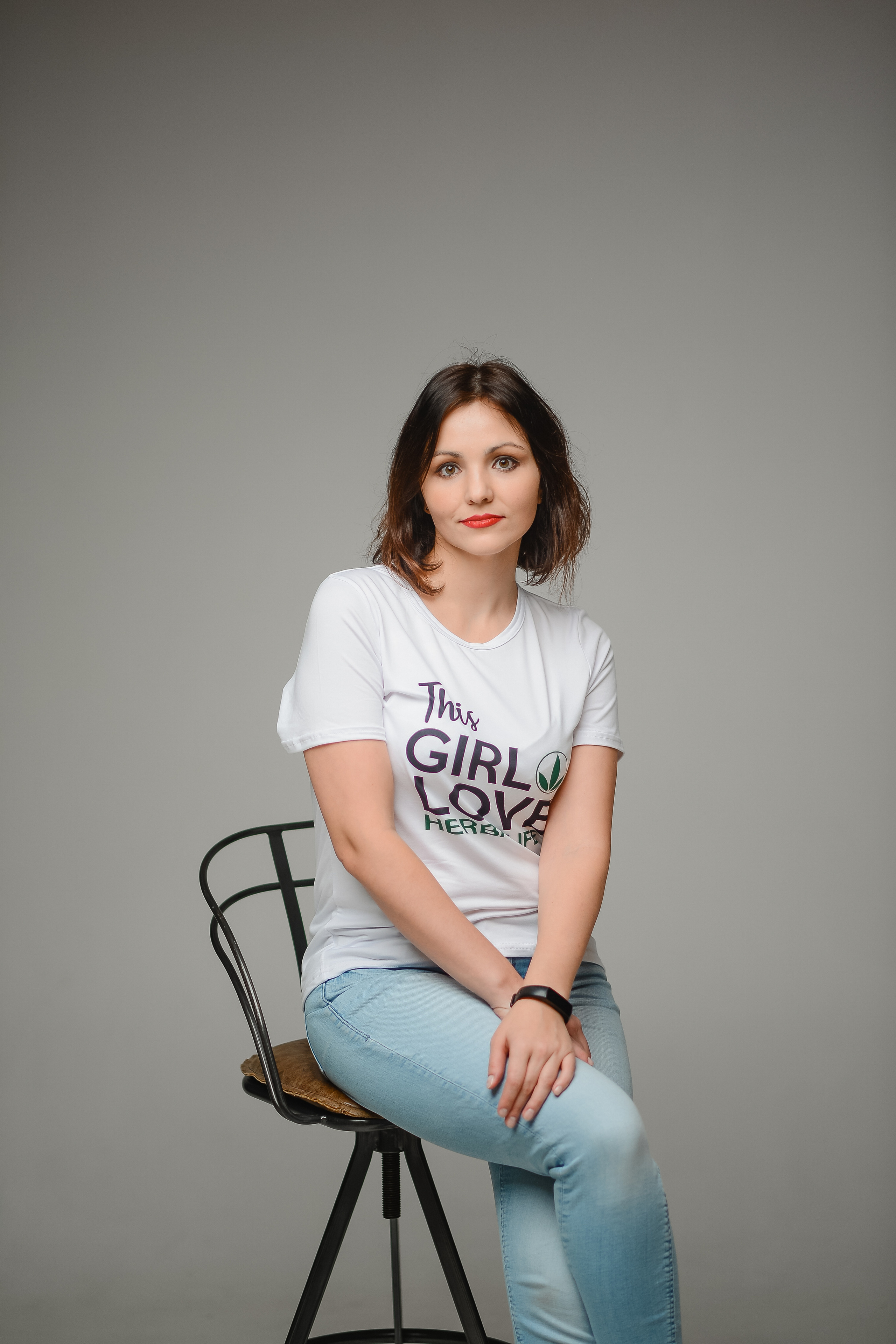 Дружный коллектив в студии. Thephoto-russia.ru