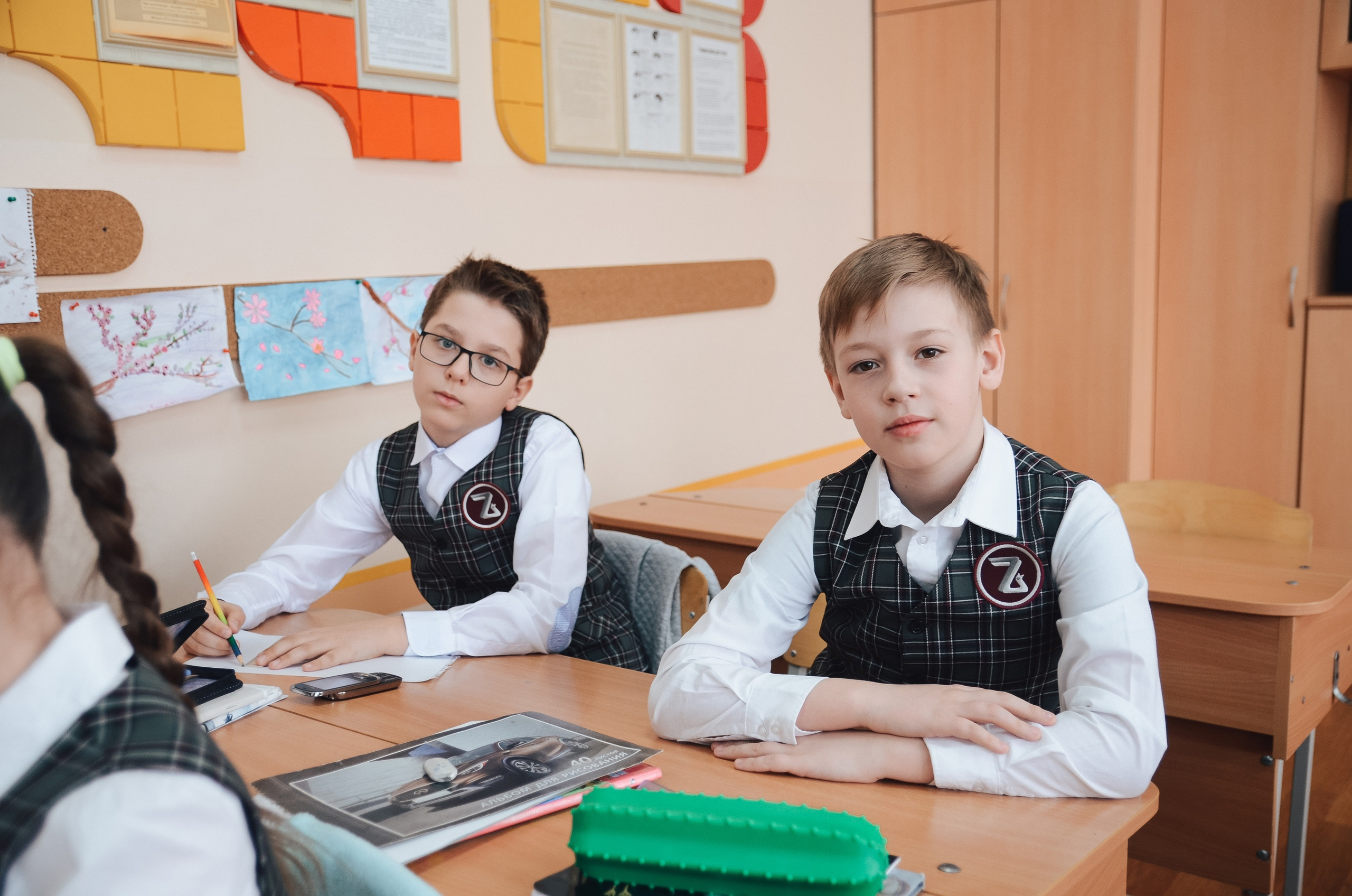 Стенах школы. Thephoto-russia.ru