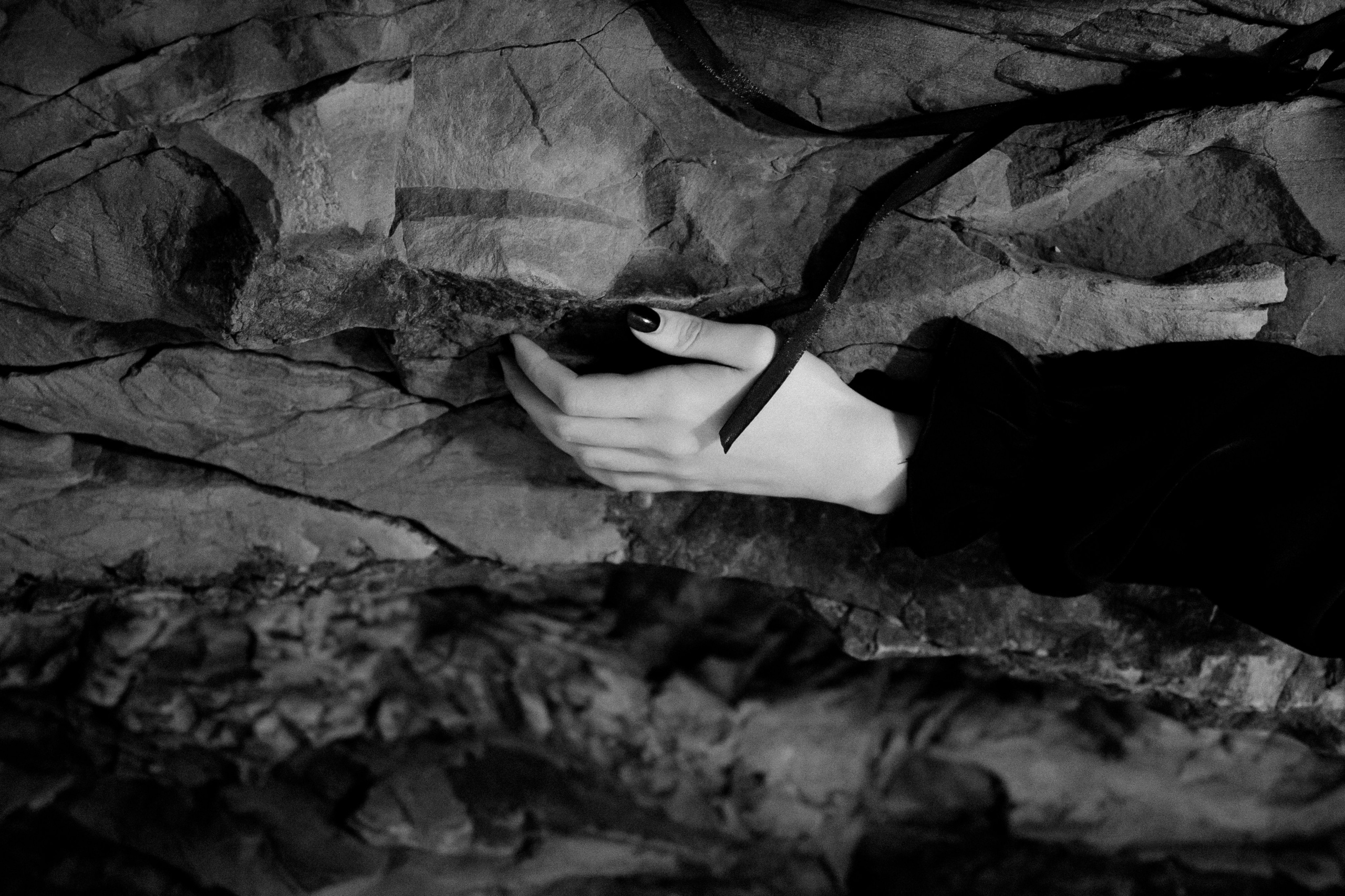 Съёмка у моря с оленьими рогами