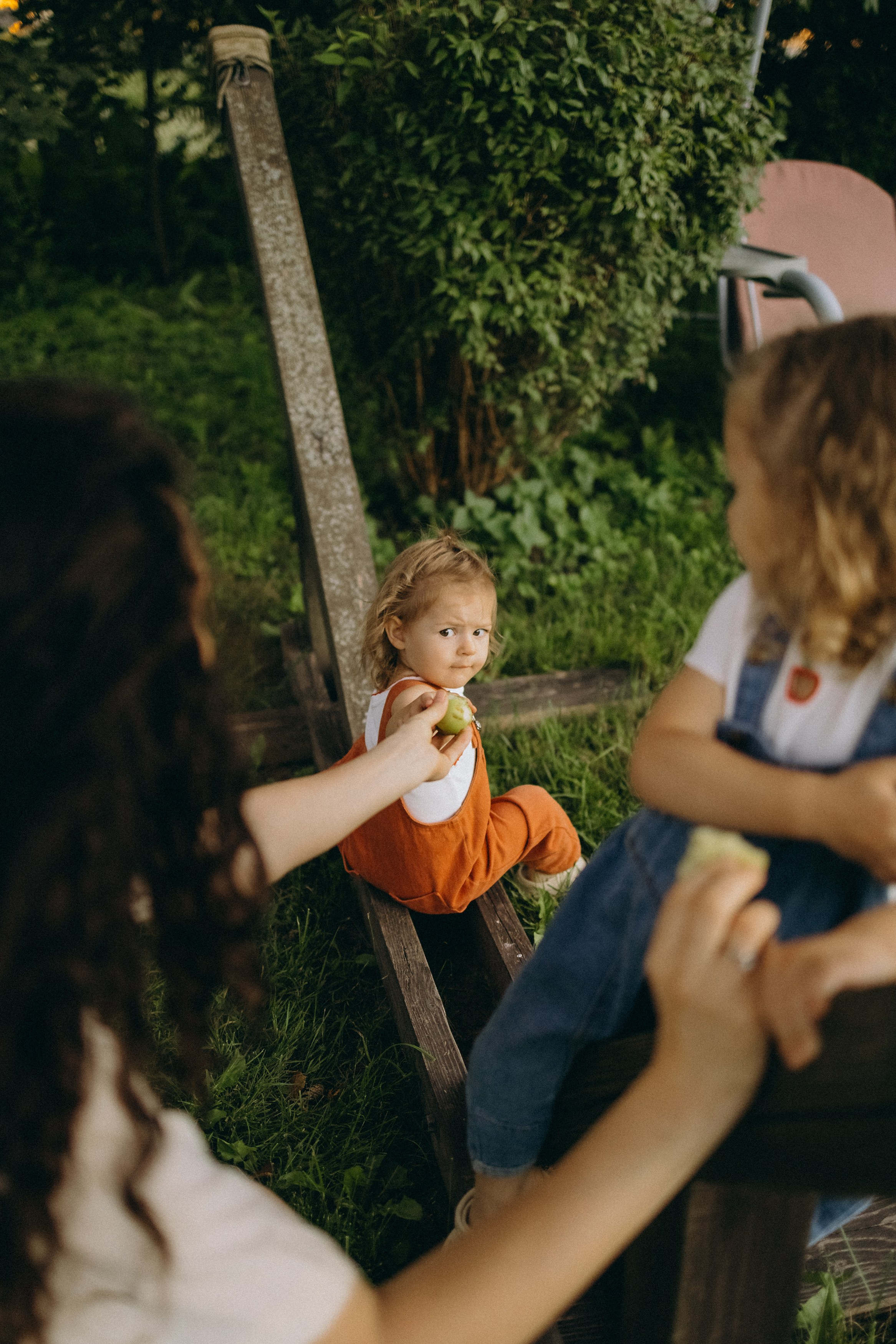 Алена, Еся, Агния. Главная