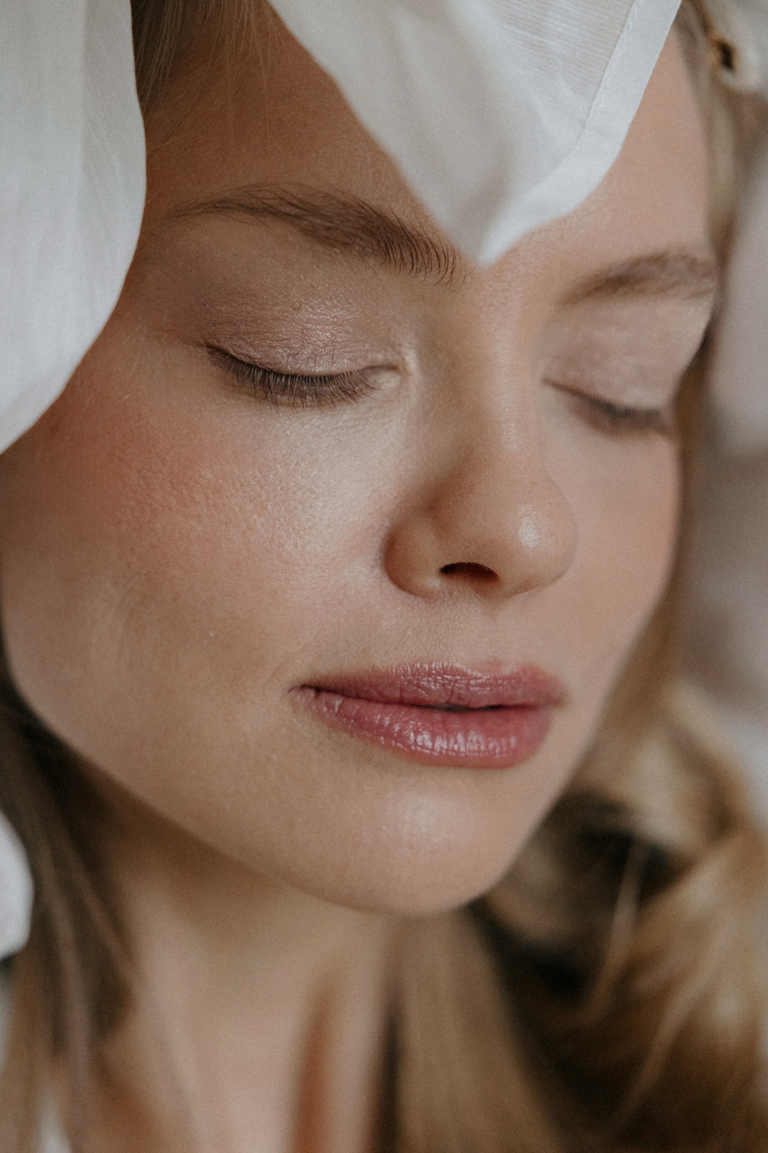 Свадебная фотосъемка в отеле Савой. Свадебный фотограф Москва