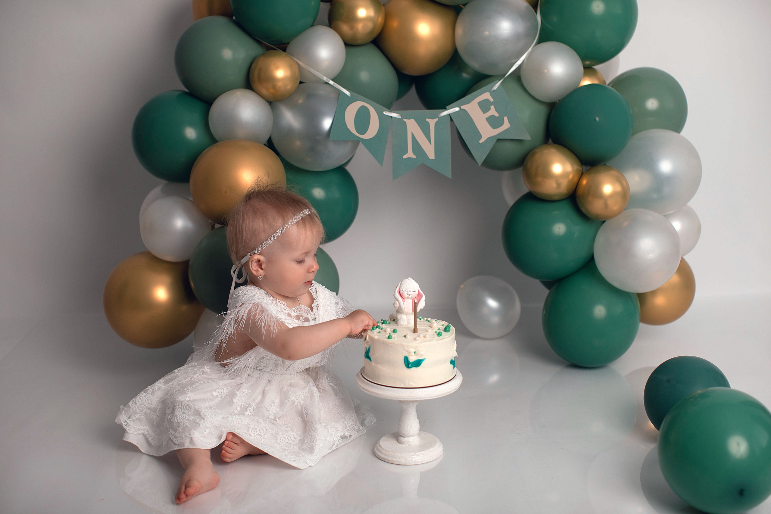 Съемка Первый тортик. Фотограф новорожденных