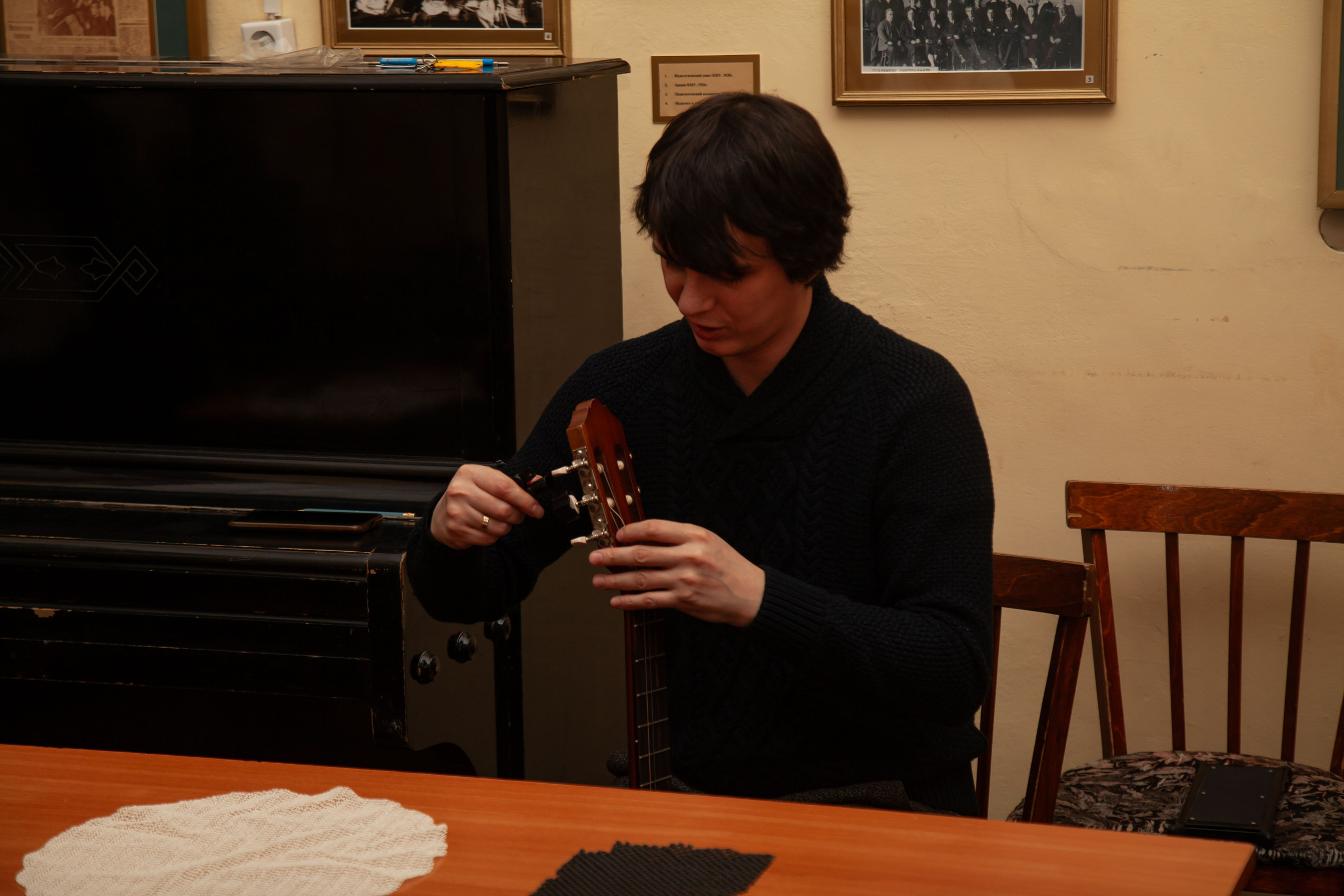 Мастер-класс по уходу за щипковыми инструментами. 04.01.24. Профессиональное фото в Казани: от идеи до результата. Фотограф Яна Мур