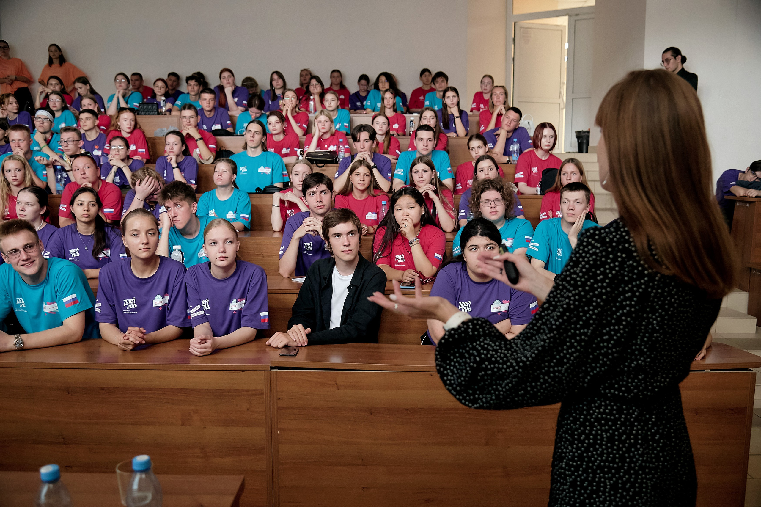 Большая перемена. Фотограф Яковлев Роман — Красноярск