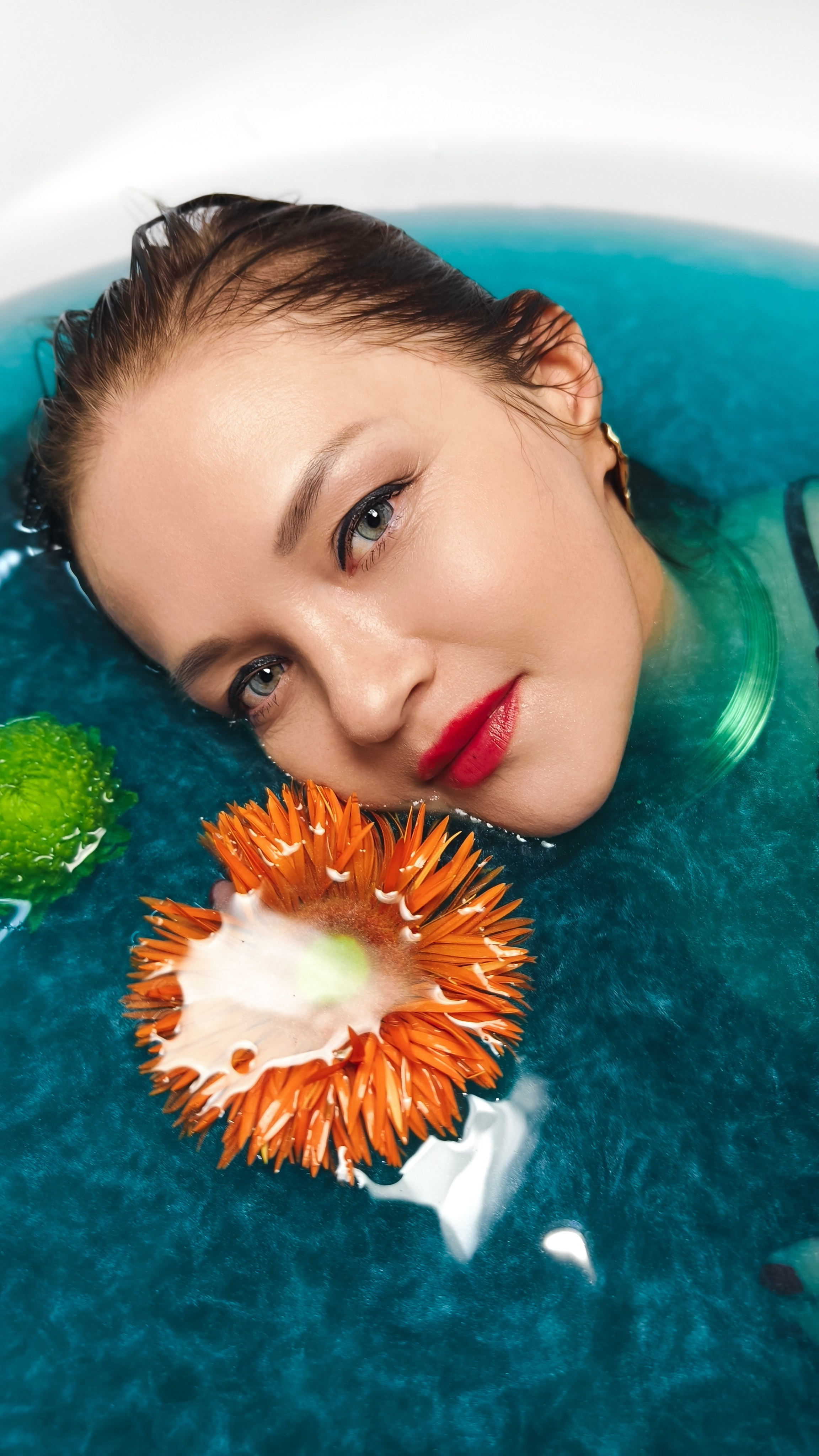 Портреты. Алена. Ванная. Главная