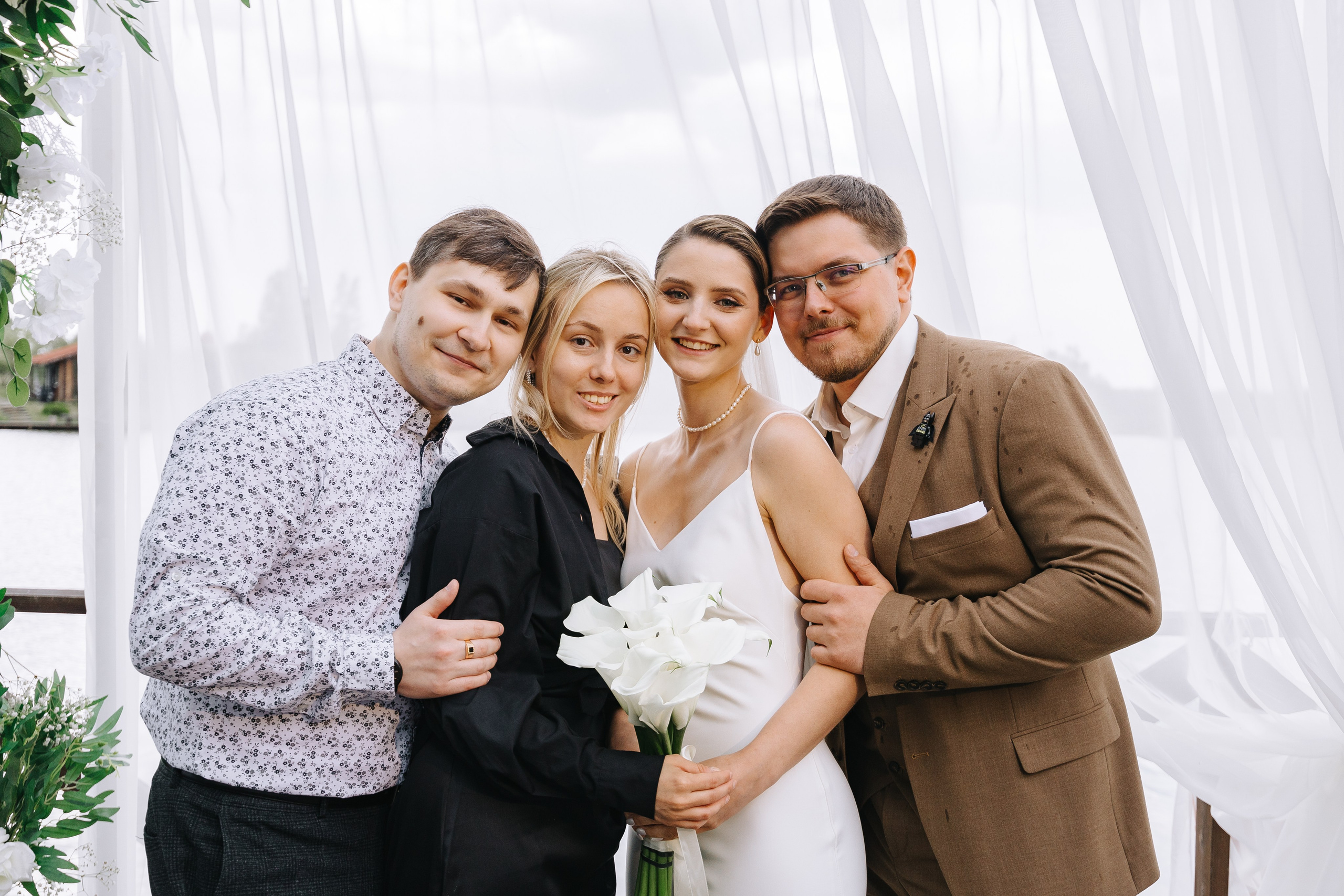 Белая арка. Александр Антонов. Профессиональный свадебный, репортажный фотограф в Москве, Подольске. Фото+Видео на любой праздник