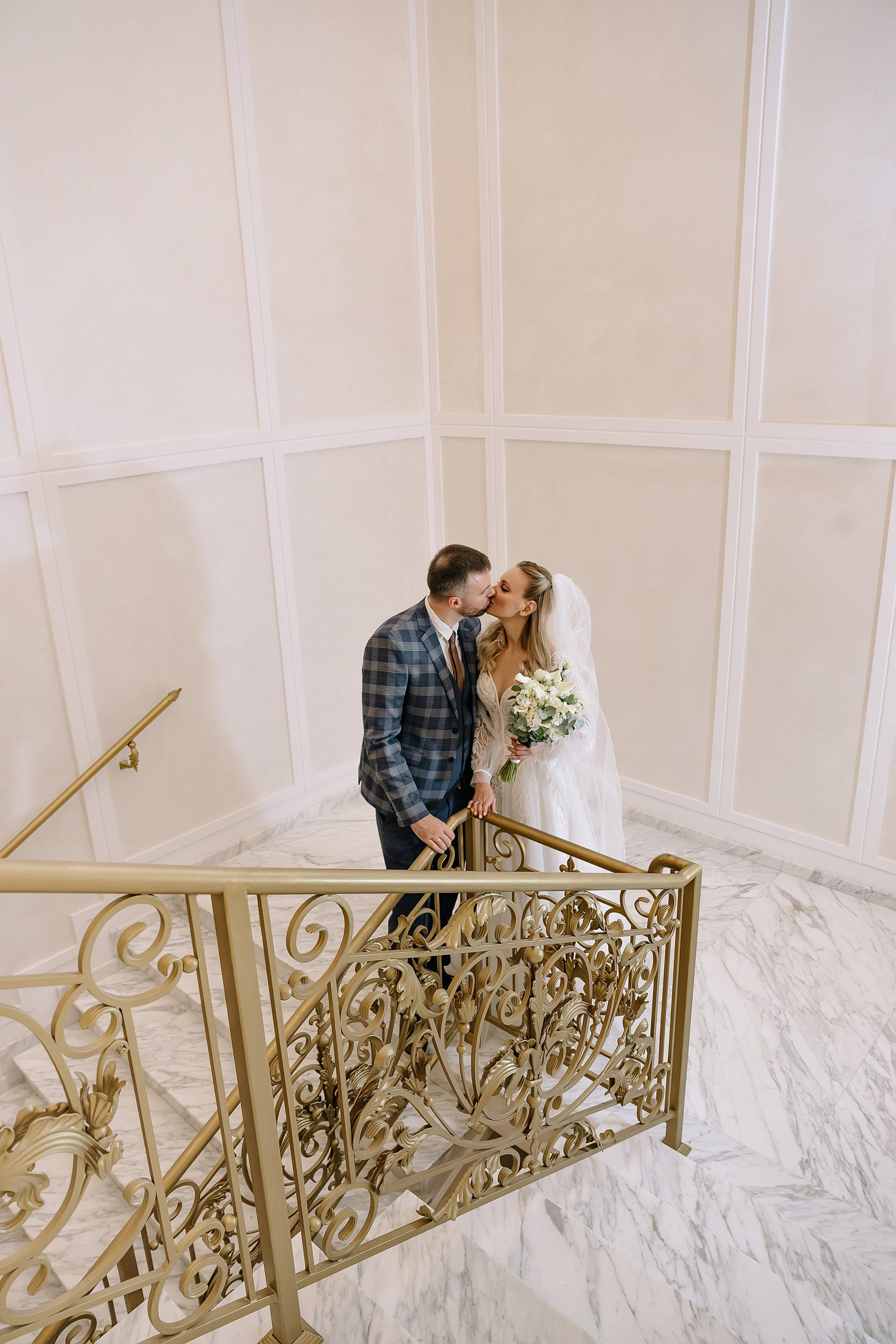 Чувства. Александр Антонов. Профессиональный свадебный, репортажный фотограф в Москве, Подольске. Фото+Видео на любой праздник