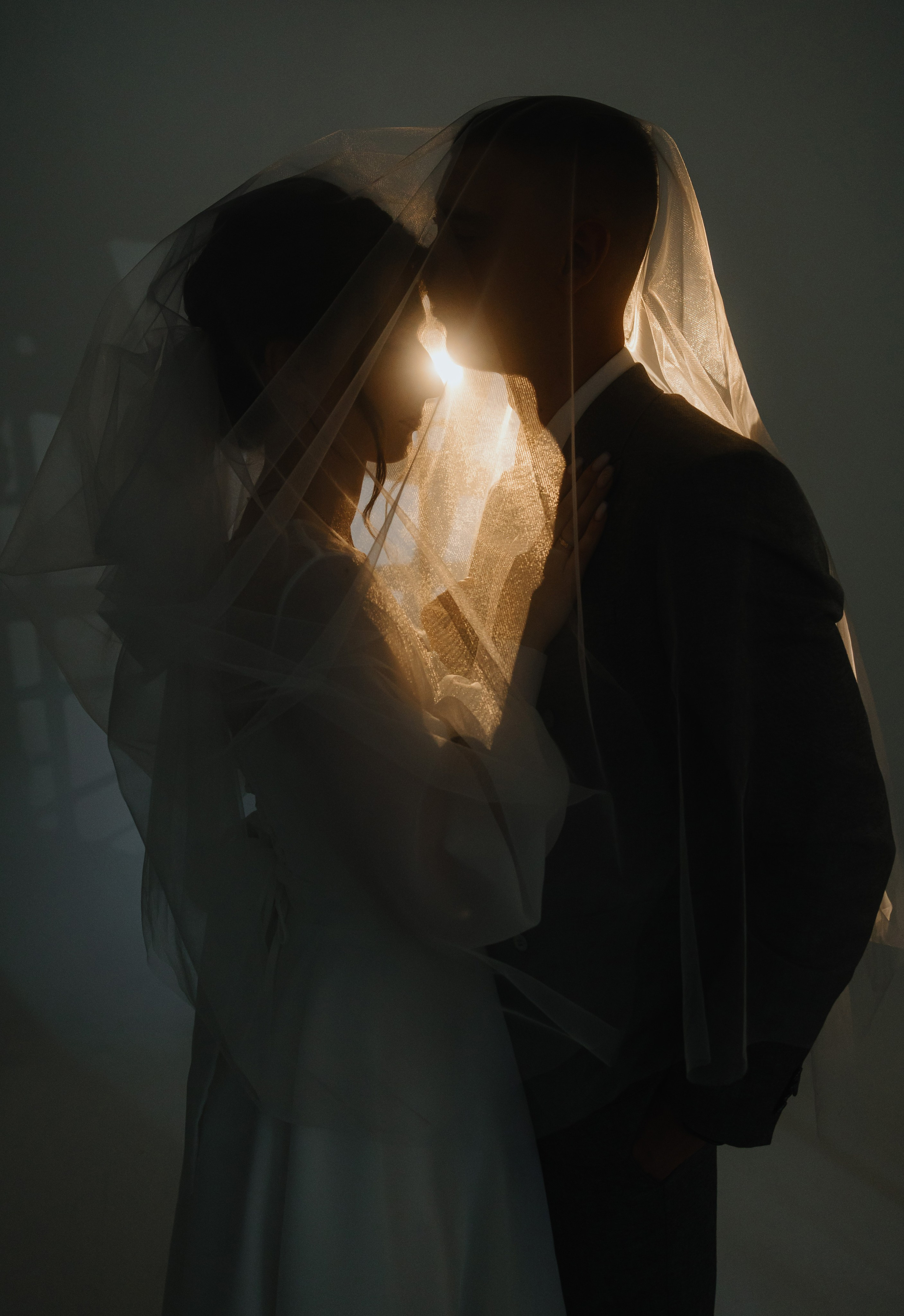 Максим и Карина. Фотограф Петров Александр Свадьбы, Съемка в студии, Выпускные альбомы г. Балашов