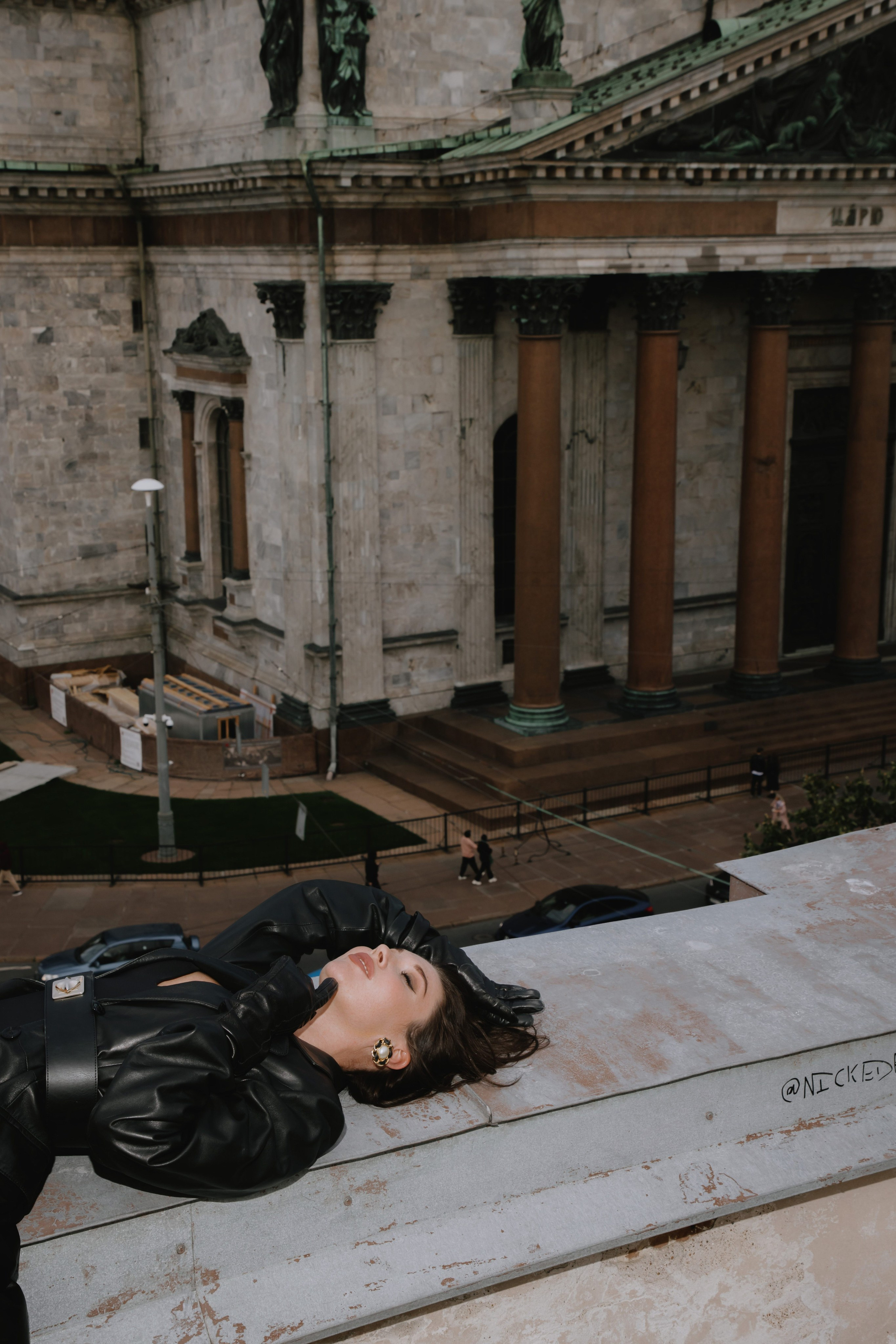 Вероника (съемка на крыше). Фотограф в Москве и Санкт-Петербурге Дарина