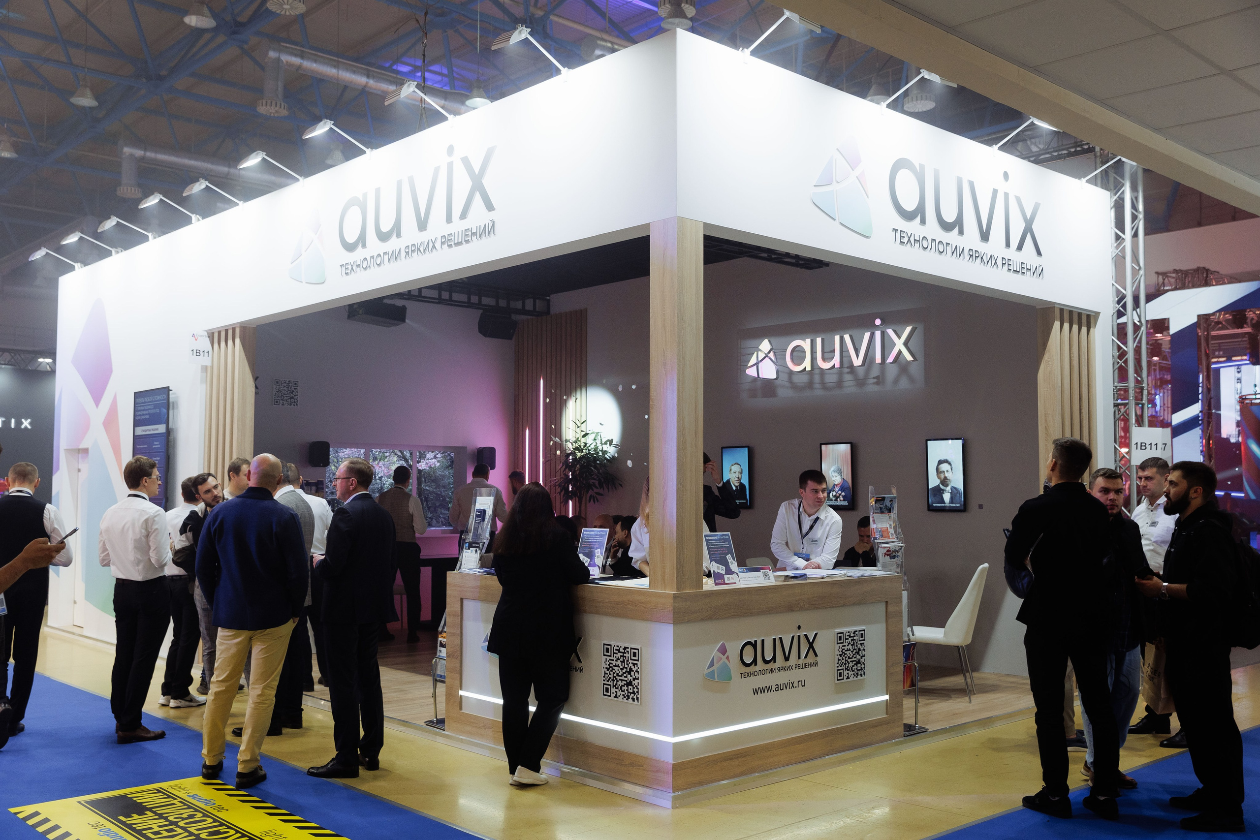 AUVIX. Выставка. Репортажный фотограф на мероприятие в Москве Алексей Терентьев