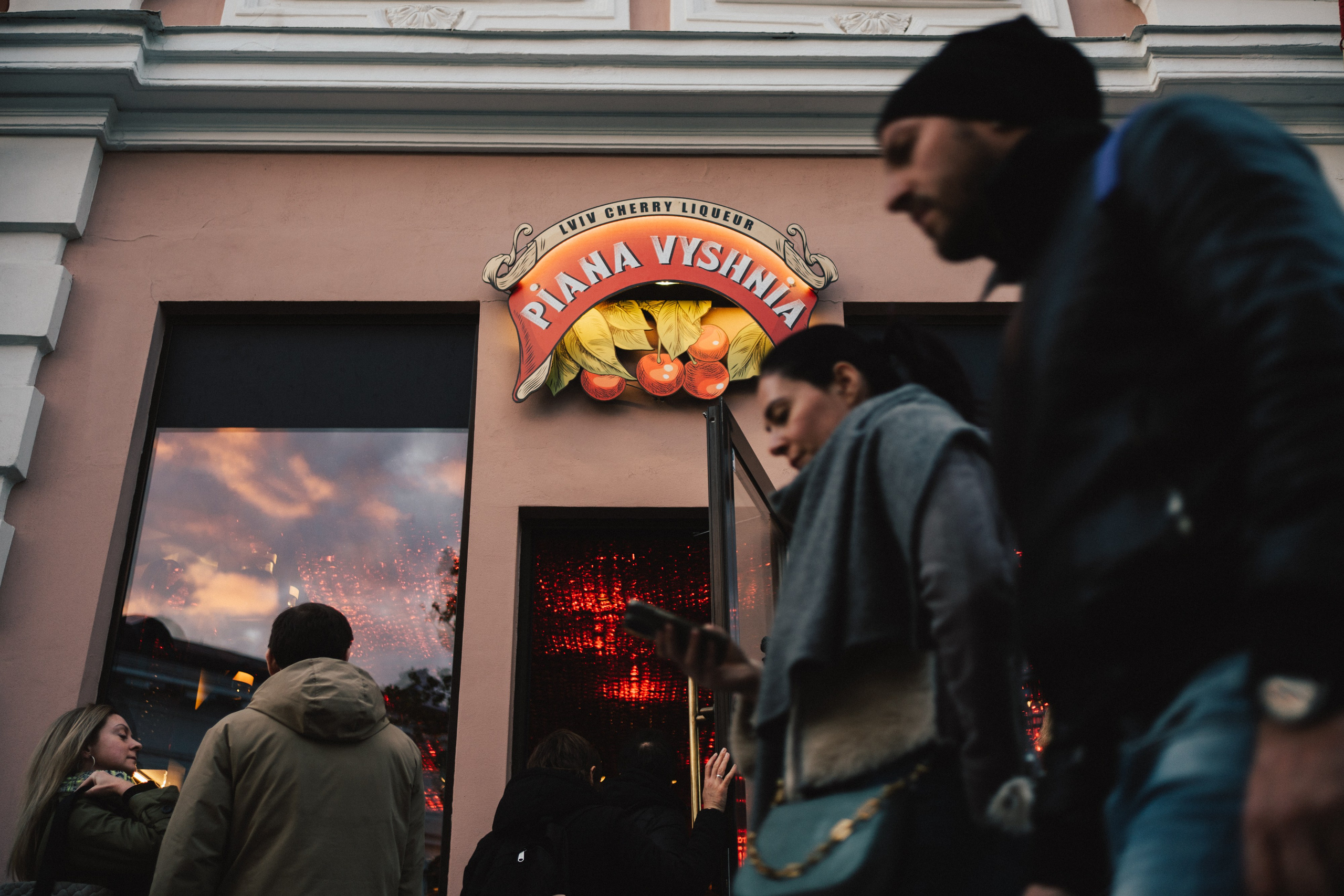 Piana Vyshnia (2nd bar opening in Vilnius). Photographer in Vilnius