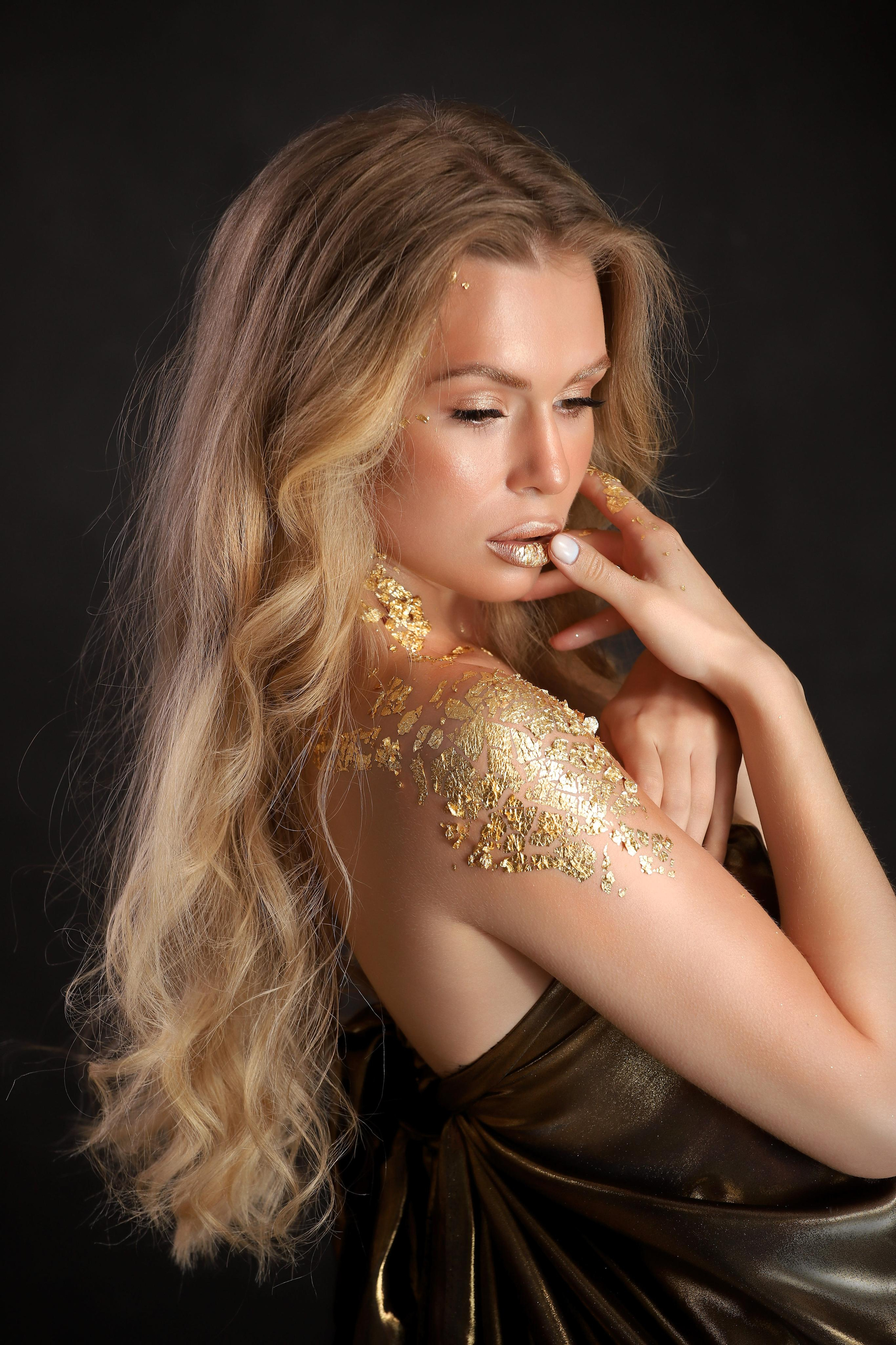 Золото. Аня. Фотограф Андрей Лёвкин