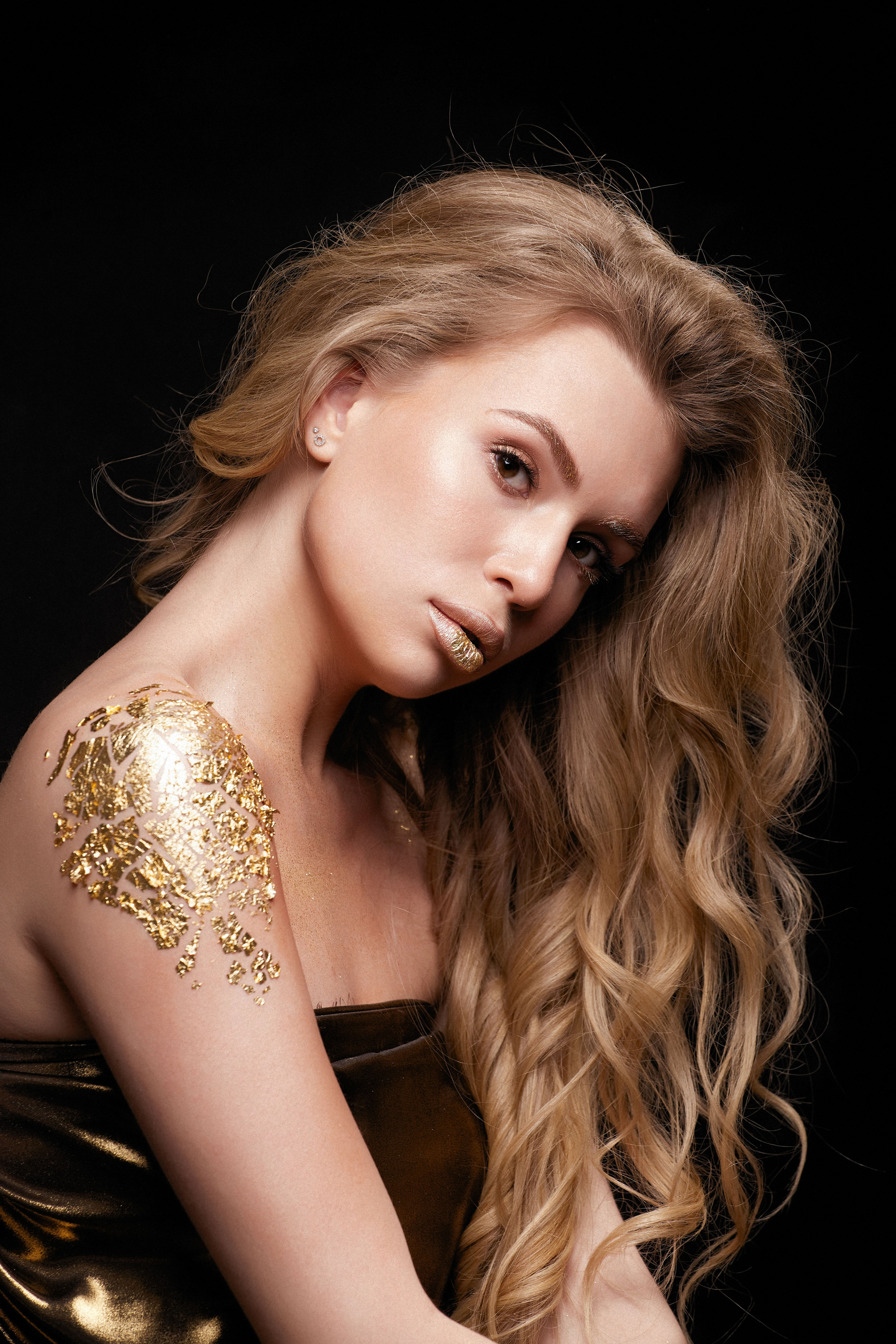 Золото. Аня. Фотограф Андрей Лёвкин