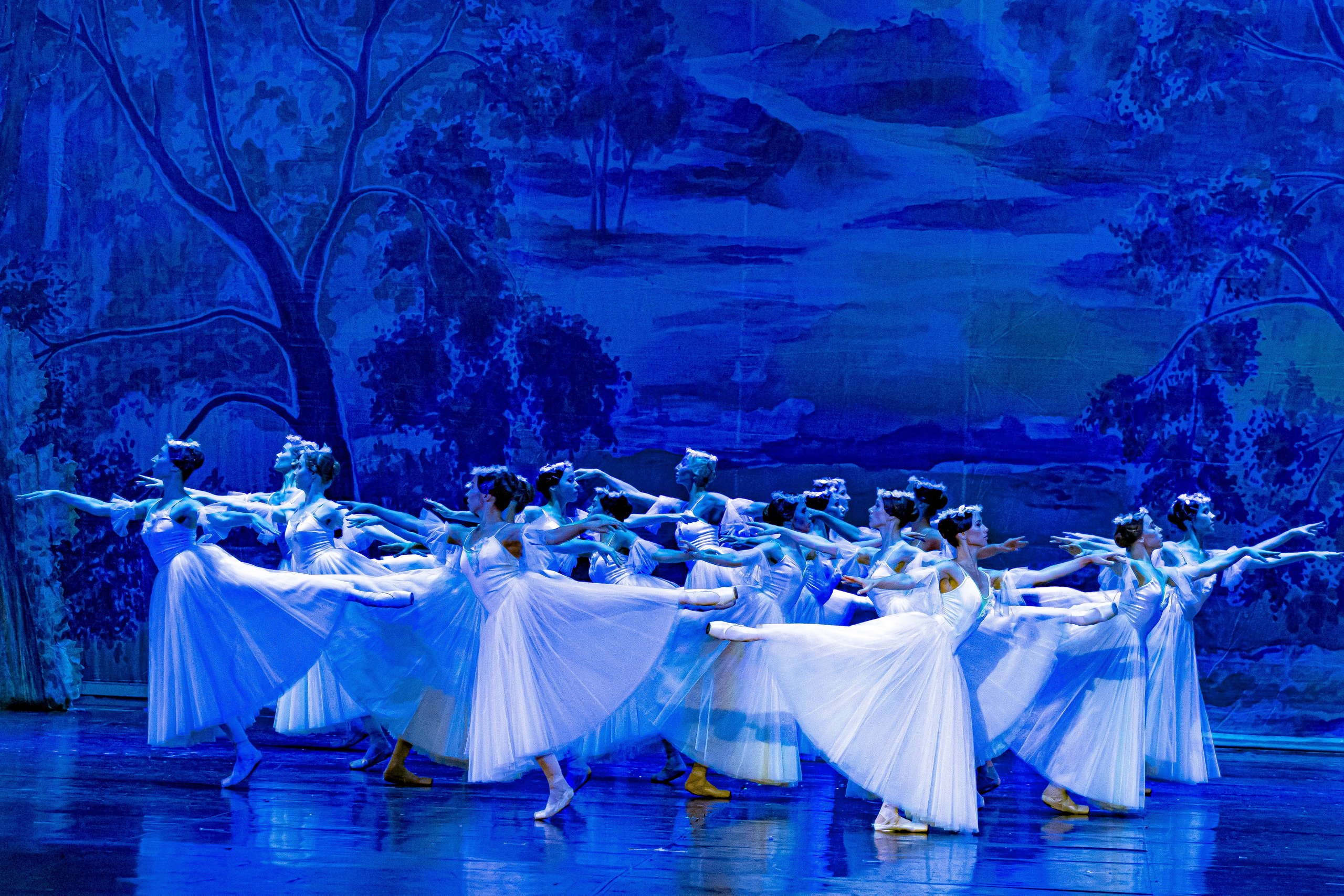 Жизель балет Марийского театра оперы и балета на сцене Зимнего театра. Фотограф в Сочи Юрий Шептаев