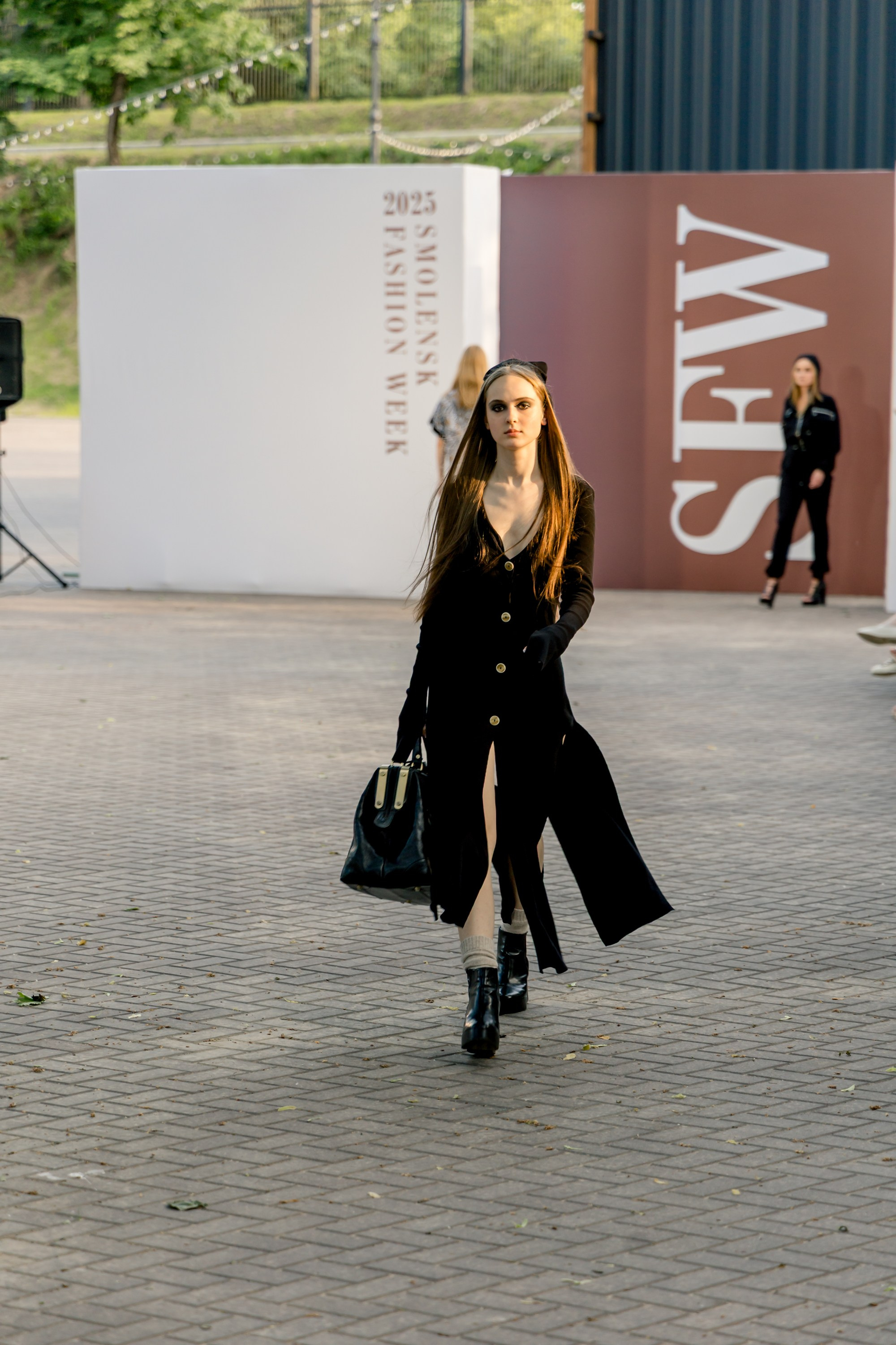Smolensk Fashion Week 2025_показы_ДЕНЬ 1_ВЕЧЕРНИЙ ПОКАЗ_19:00. Главная