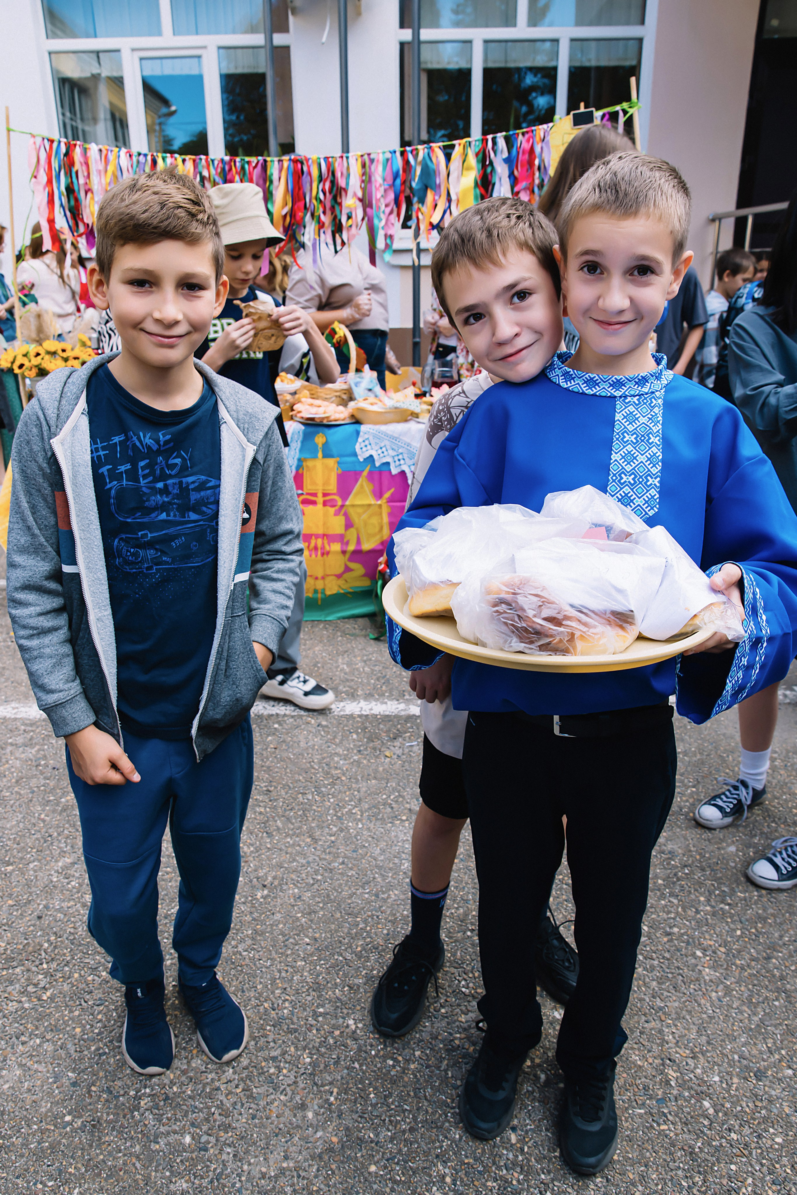 Школьная ярмарка Лицей№ 4. Фотограф и Видеограф в Краснодаре Юлия Солодченко