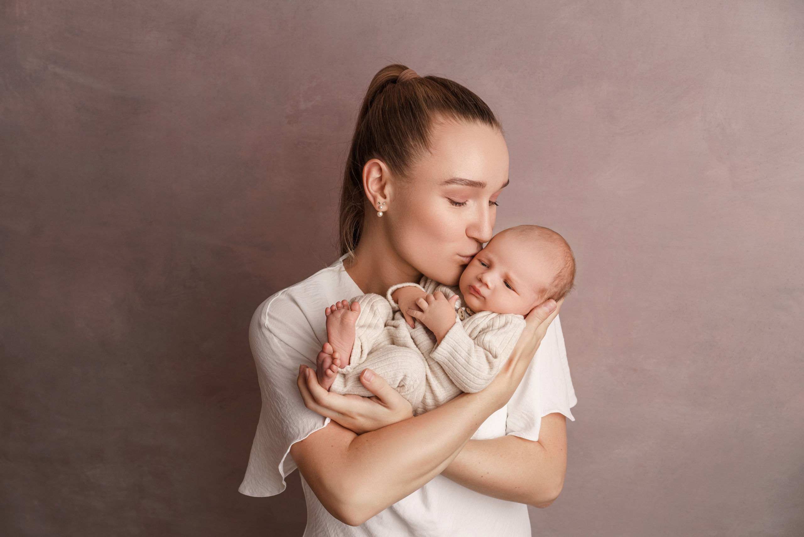Семейные фотосессии с новорожденными | Трогательные кадры малышей и их близких в Москве и МО. Фотосессия новорожденных в Москве и Московской области | Профессиональный фотограф newborn — Татьяна Иванова