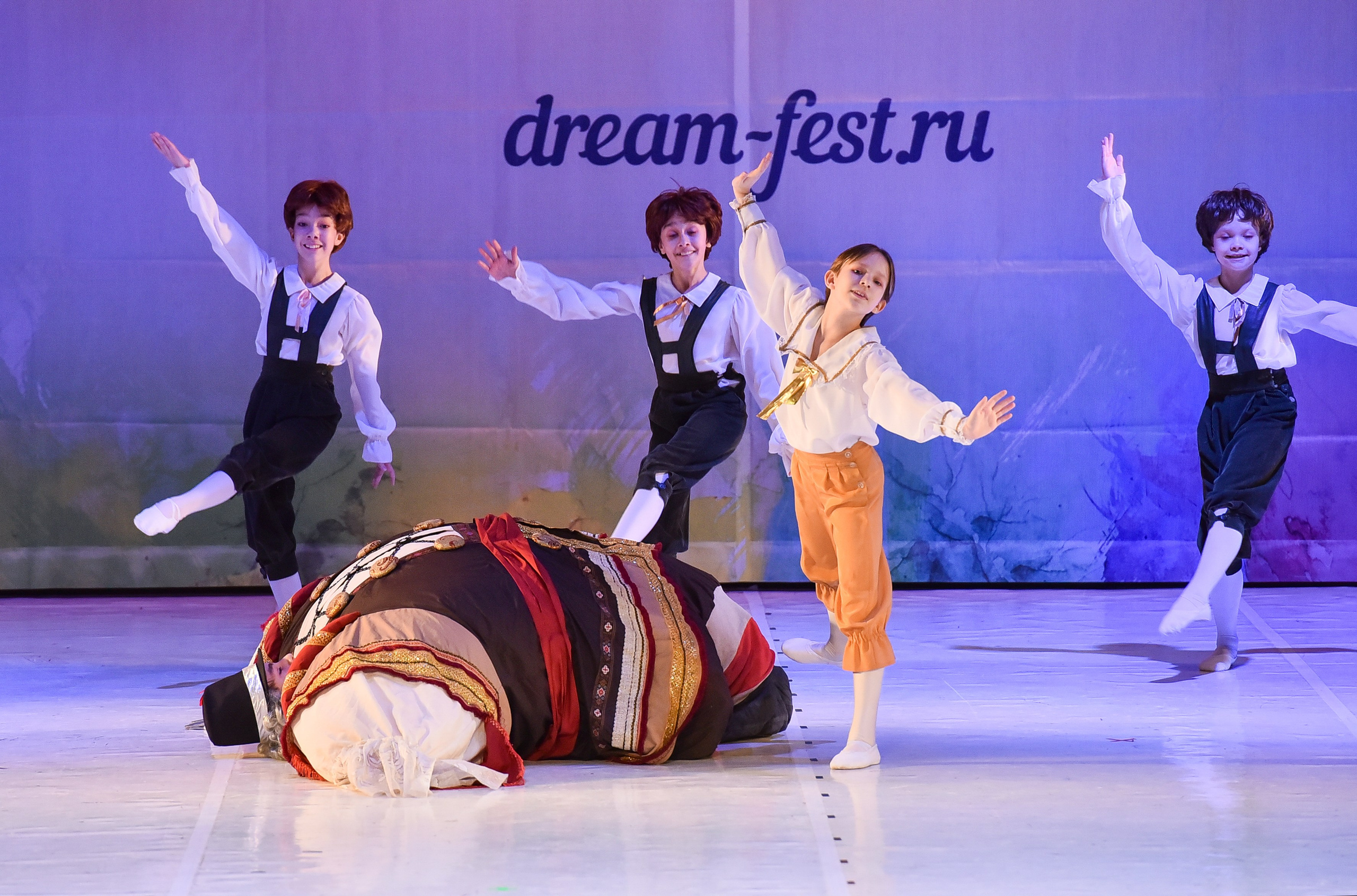 30.11.2024 Фестивальное движение «Шаг к мечте» Москва. Медиастудия Фото Концепт