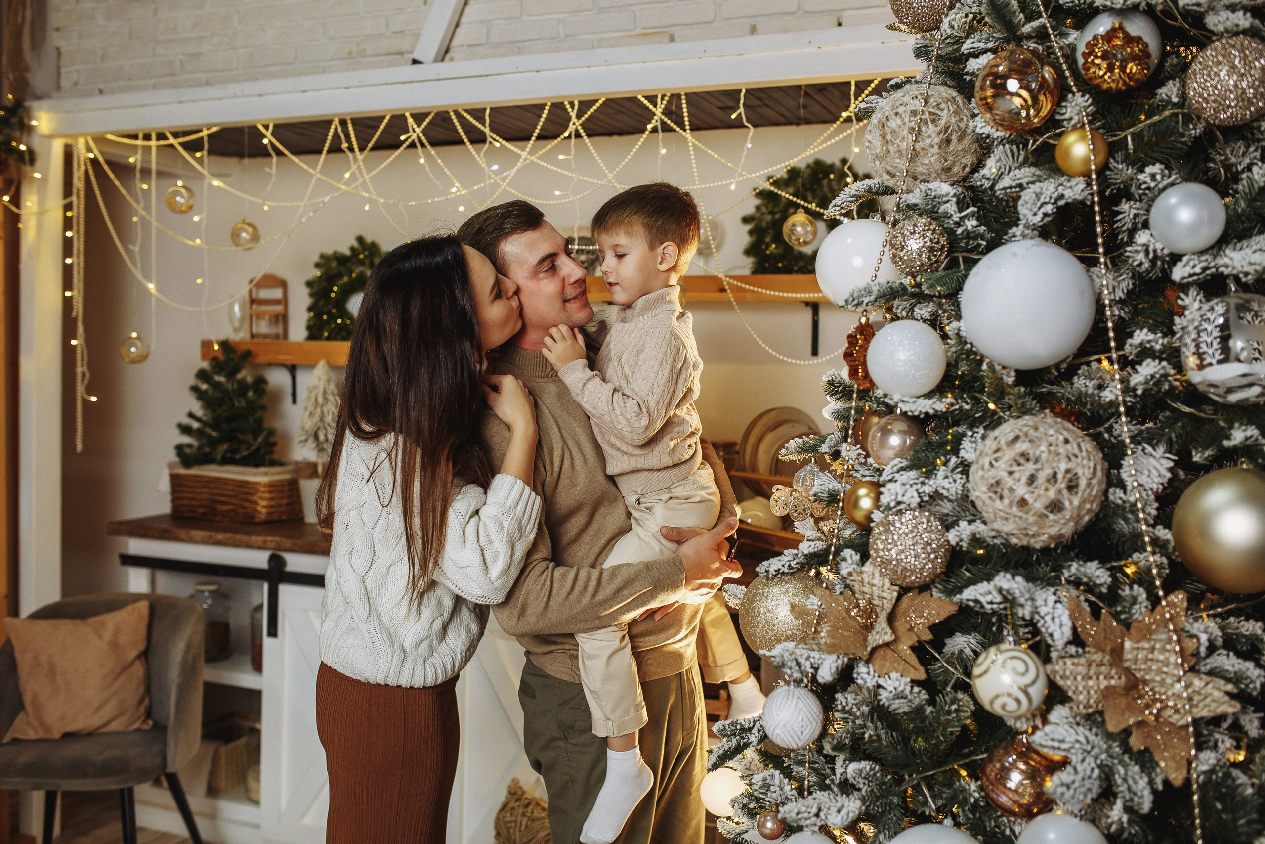 Новогодняя истории Ника, Женя и Артем. Семейный и свадебный фотограф в Саратове Катерина Оленская
